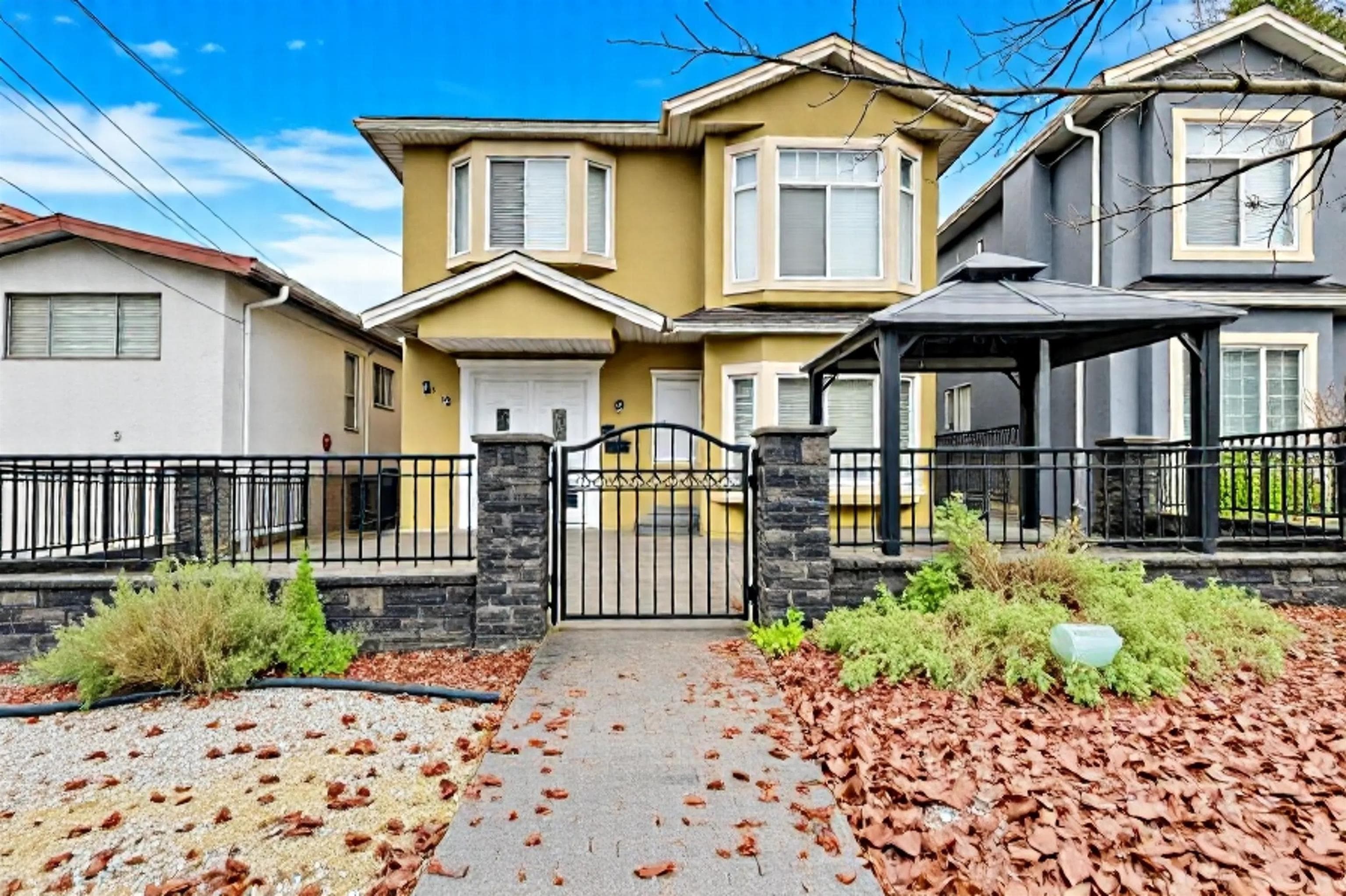 7332 1st Street, Burnaby