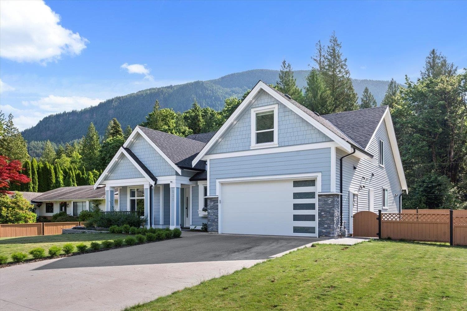 835 Myng Crescent, Harrison Hot Springs, V0M 1K0 — photo 2