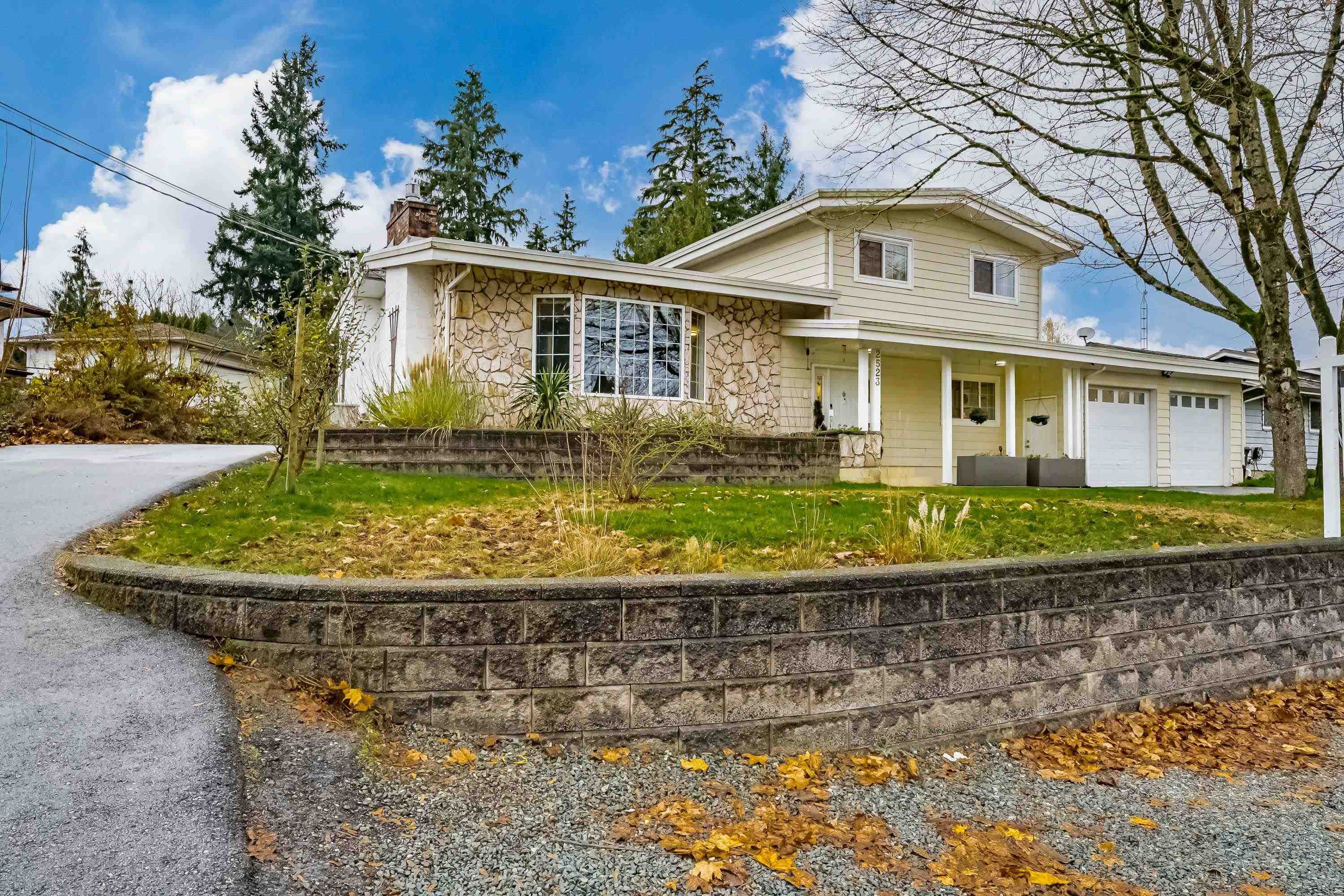 2523 Sunnyside Crescent, Abbotsford, V2T 1Y1 — photo 2