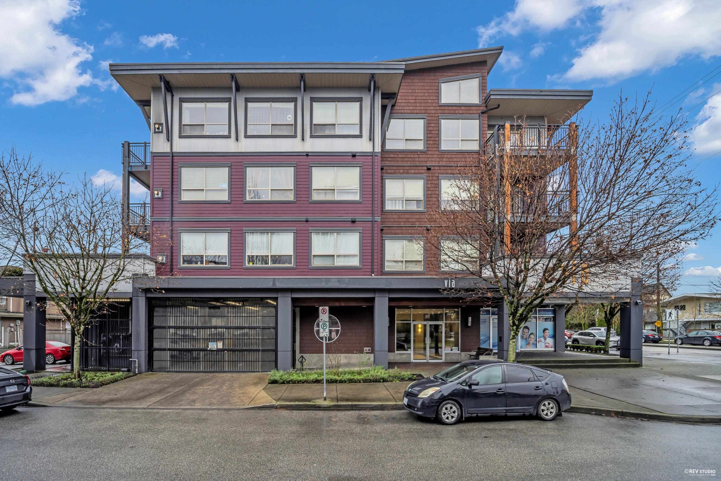 210 - 288 Hampton Street, New Westminster, V3M 5L9 — photo 1