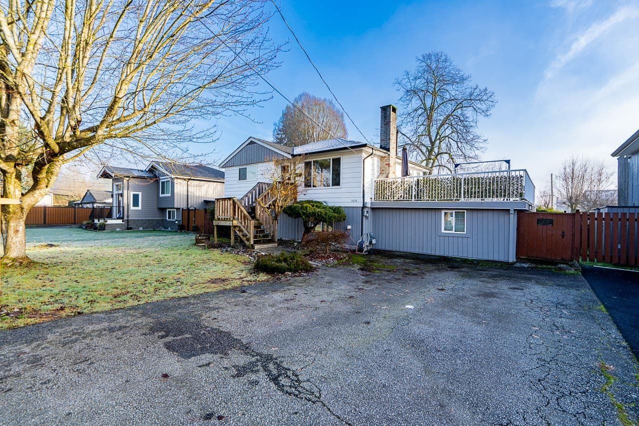 3676 Inverness Street, Port Coquitlam, V3B 3B4 — photo 2