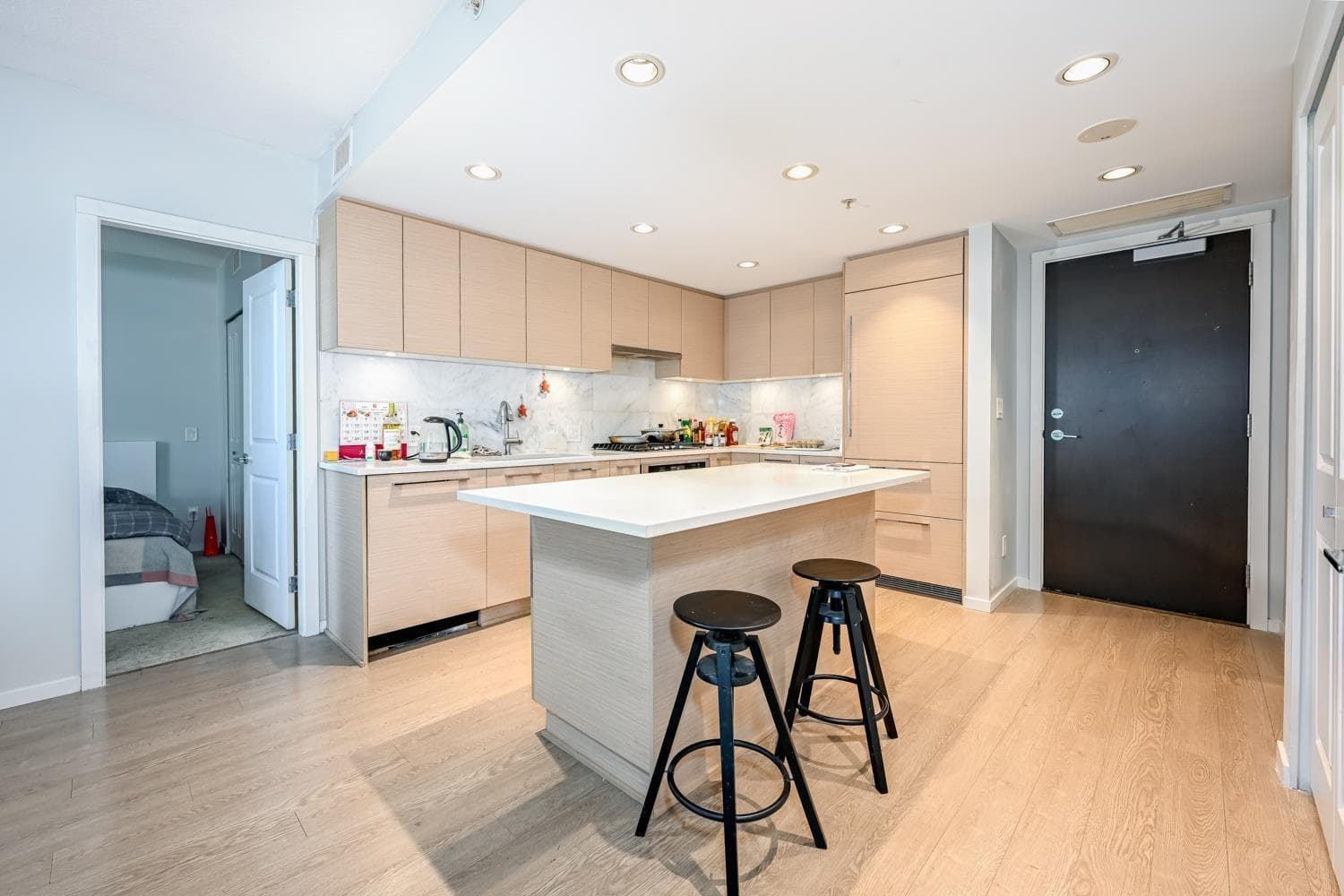 1605 - 6700 Dunblane Avenue, Burnaby, V5H 3K6 — photo 3