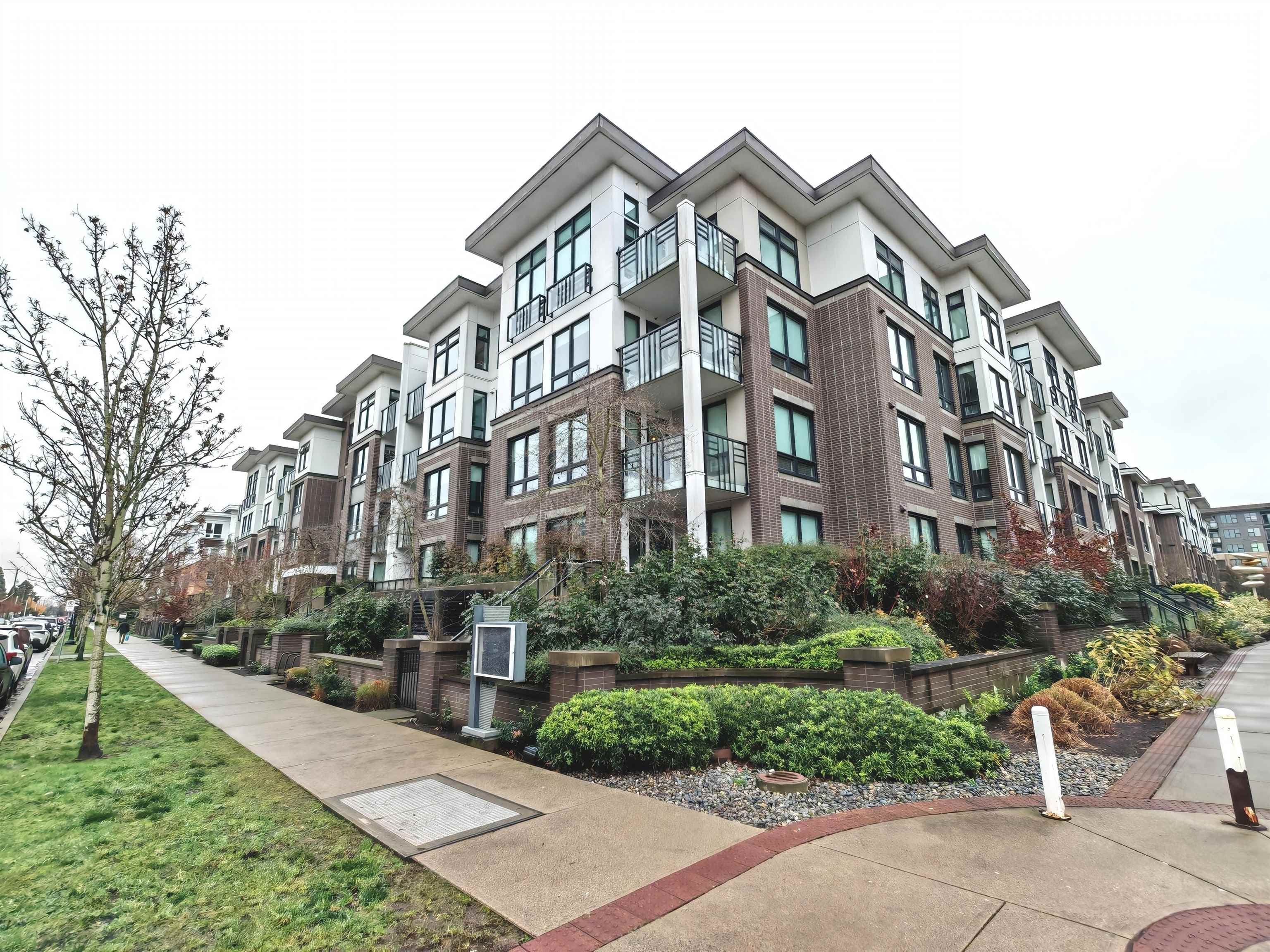 305 - 9388 Odlin Road, Richmond