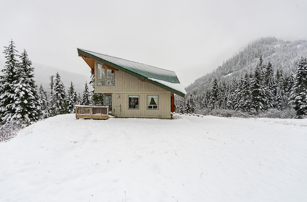 20806 Sakwi Creek Road, Mission