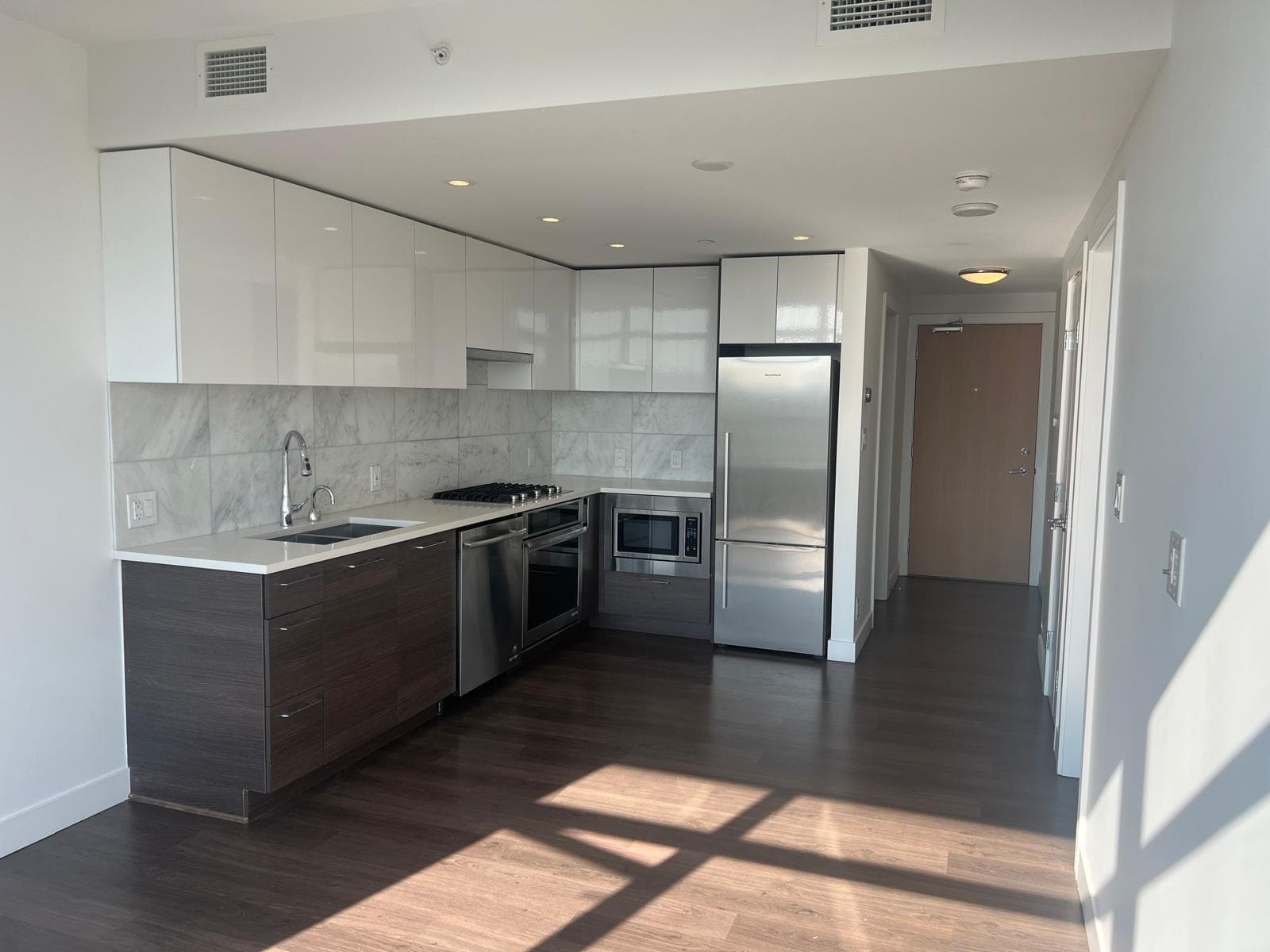 1803 - 8538 River District Crossing, Vancouver, V5S 0C9 — photo 3