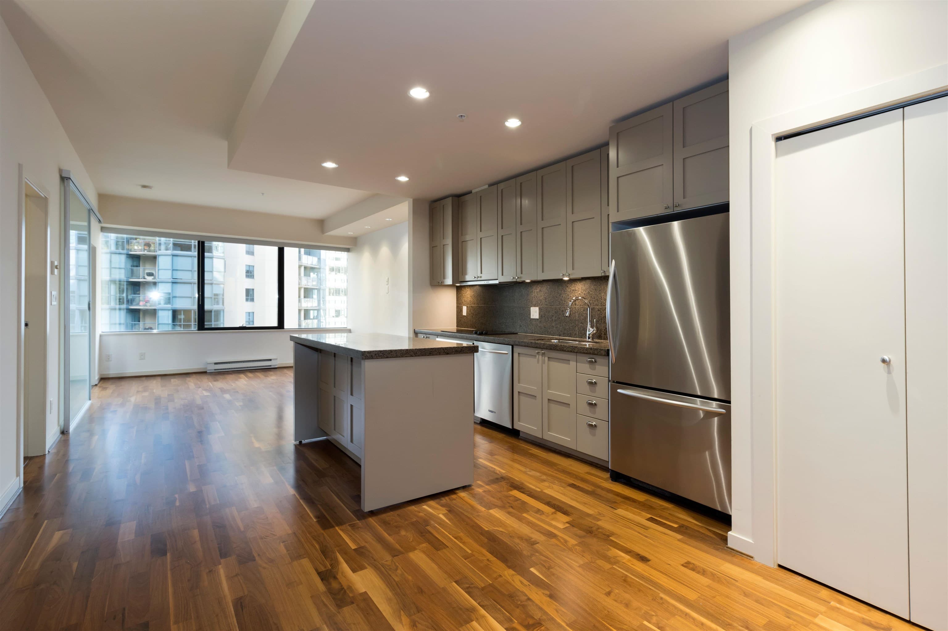615 - 1333 W Georgia Street, Vancouver