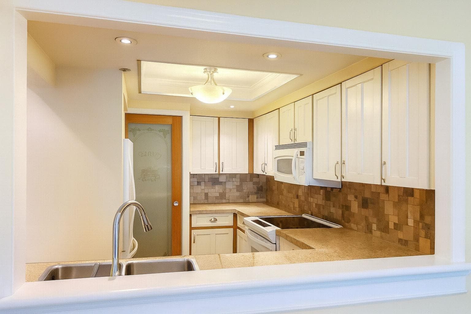 103 - 460 Westview Street, Coquitlam, V3K 6C9 — photo 3