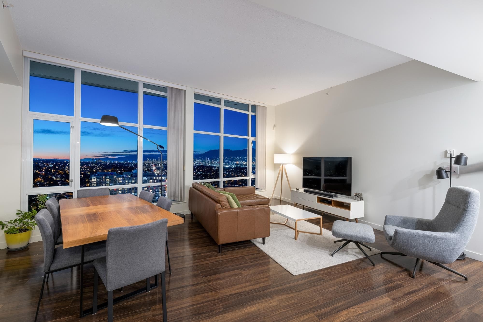 PH3 - 4815 Eldorado Mews, Vancouver, V5R 0B2 — photo 1