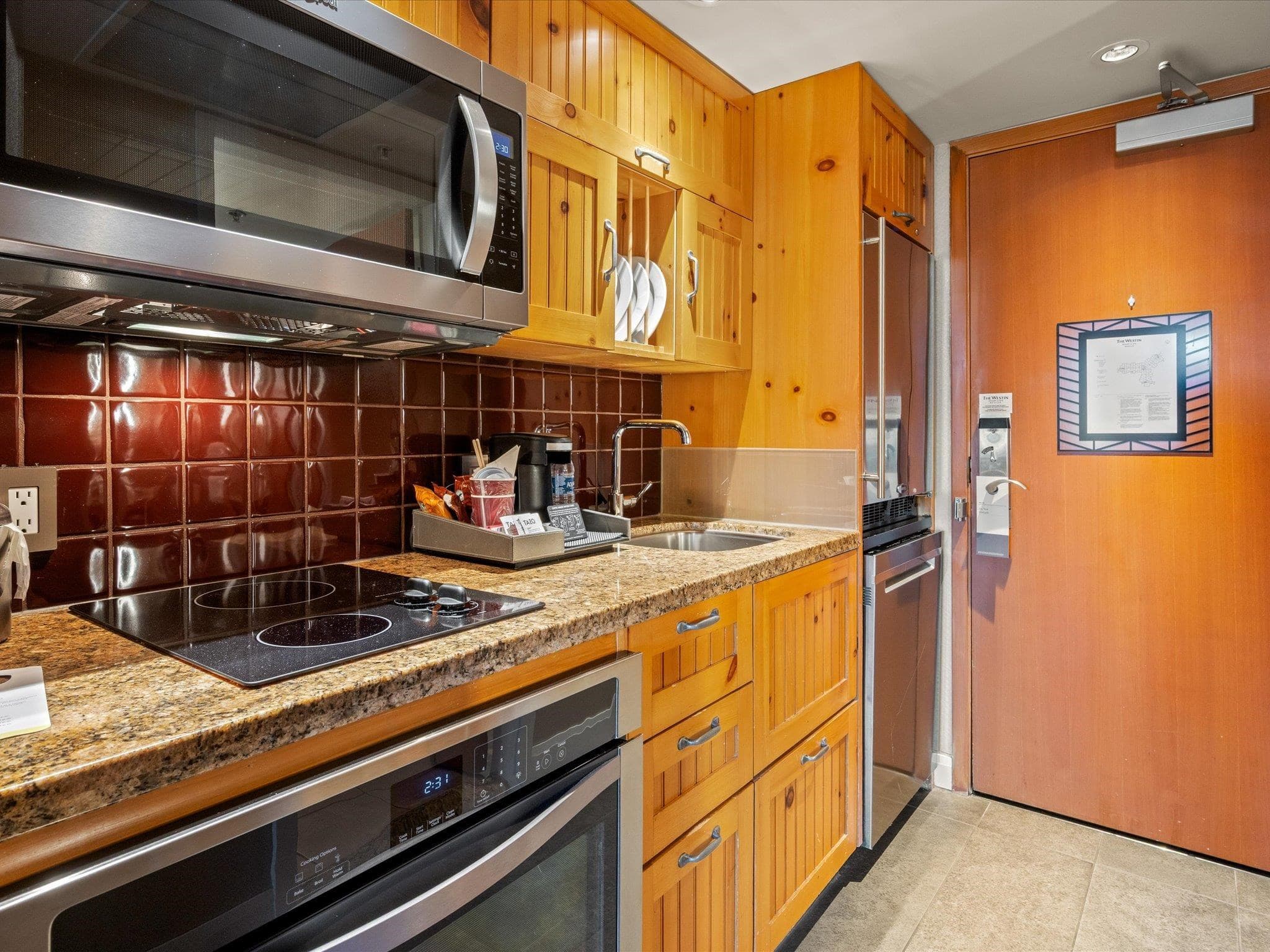 881 - 4090 Whistler Way, Whistler, V8E 1J3 — photo 3