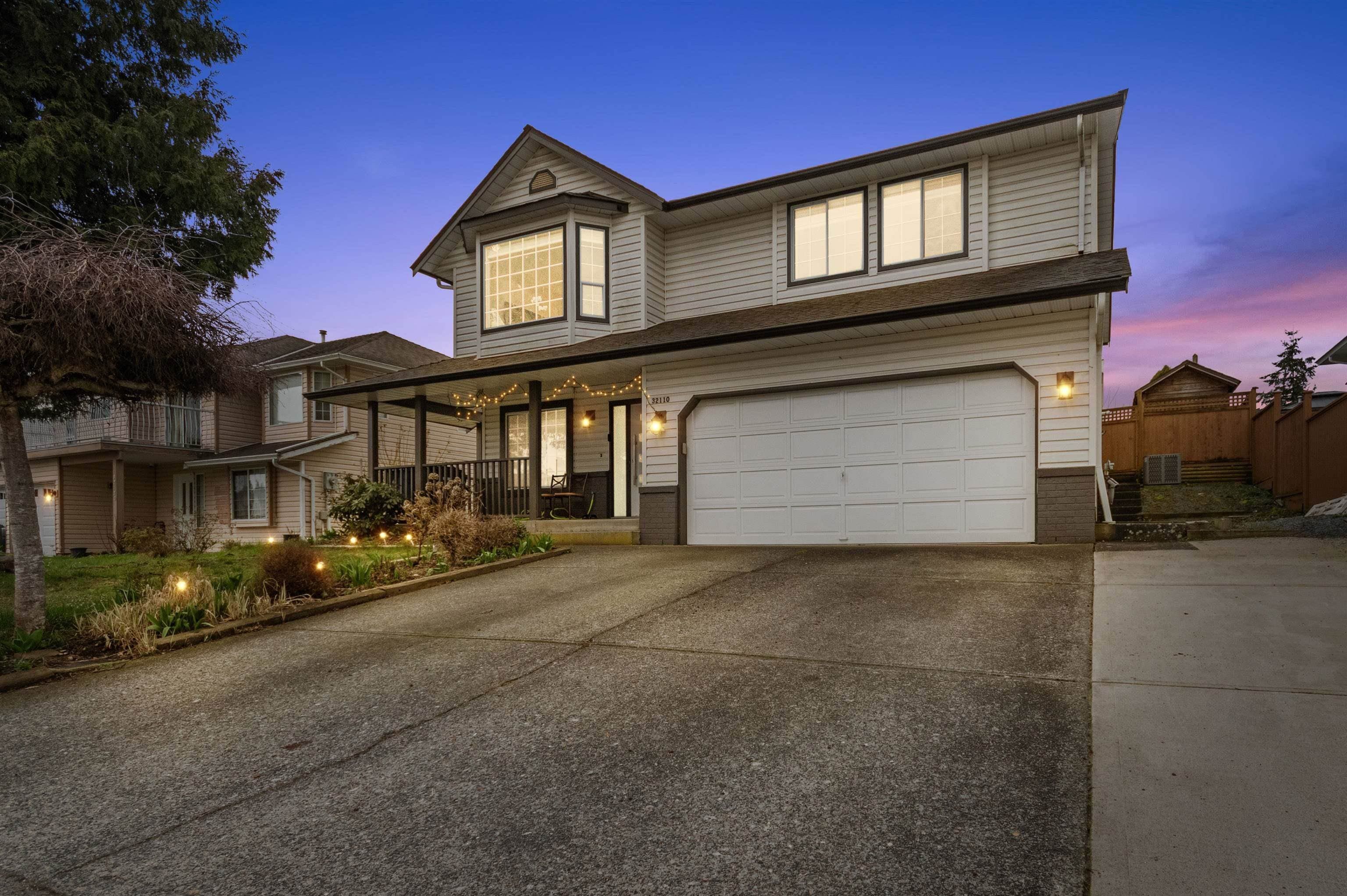 32110 Rogers Avenue, Abbotsford, V2T 5B7 — photo 2