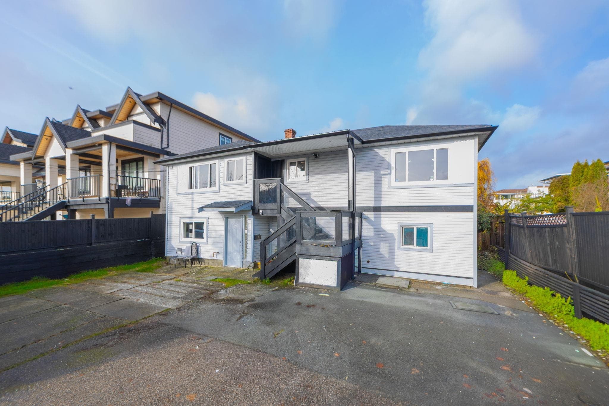803 Ewen Avenue, New Westminster, V3M 5C6 — photo 1