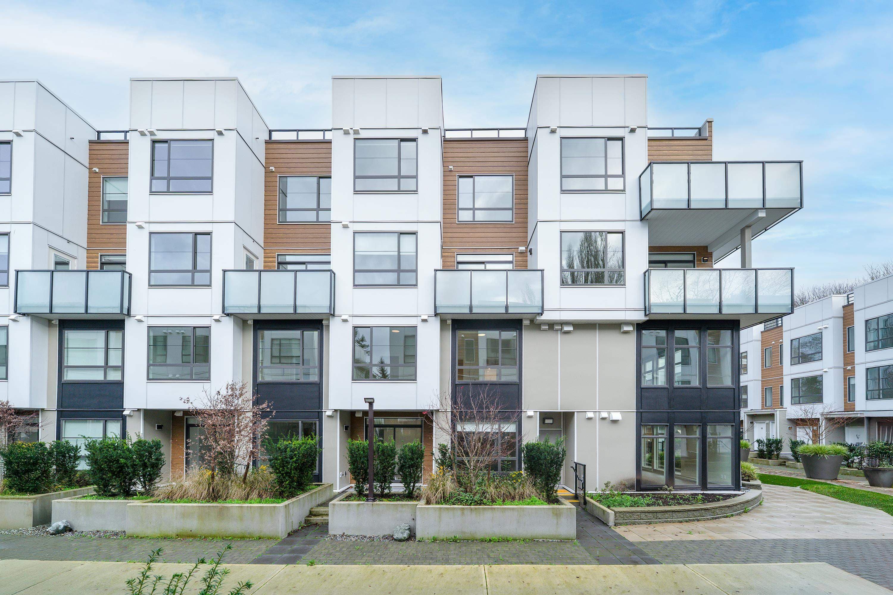 110 - 6328 King George Boulevard, Surrey