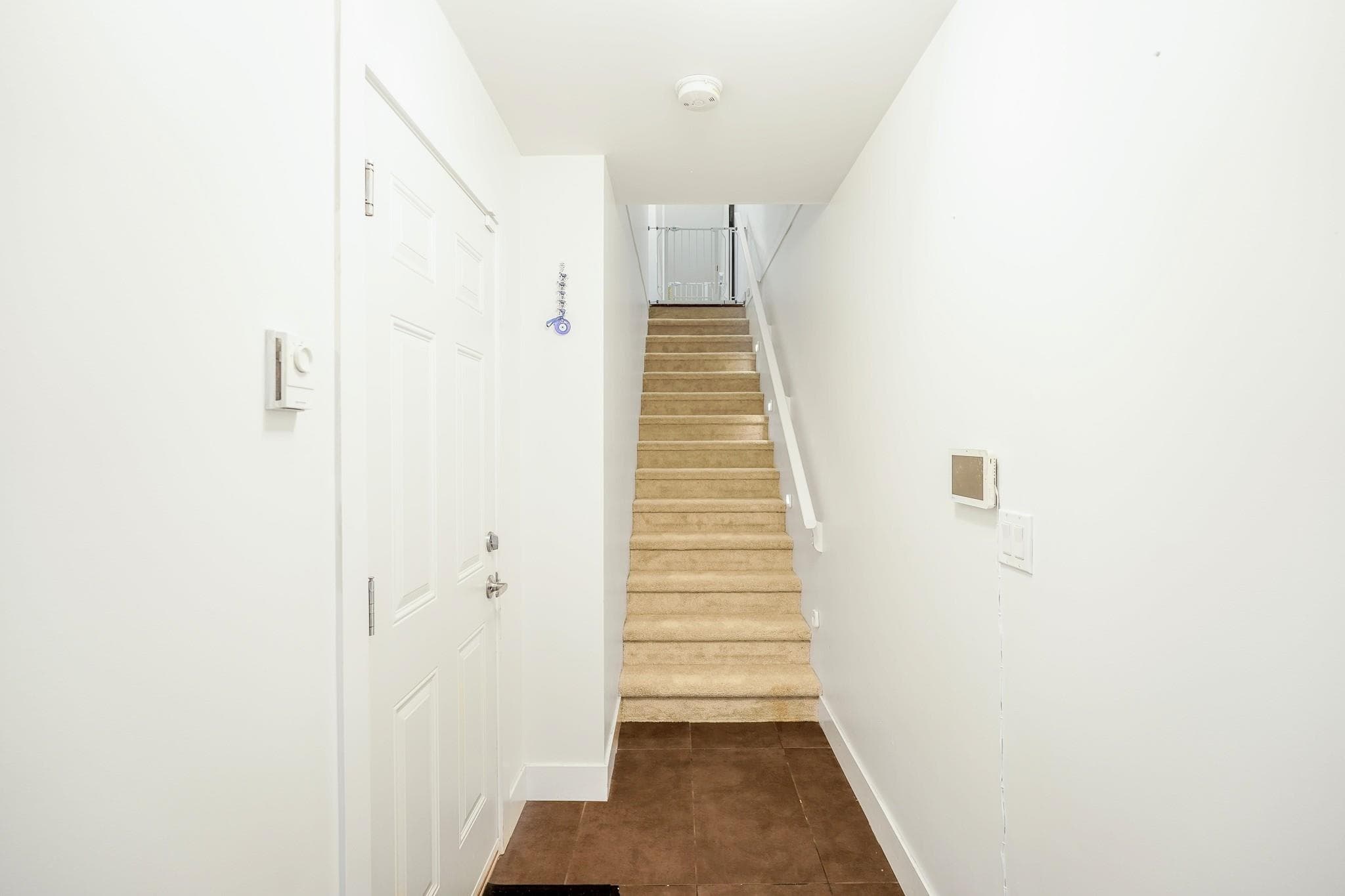 100 - 6299 144 Street, Surrey, V3X 1A2 — photo 4