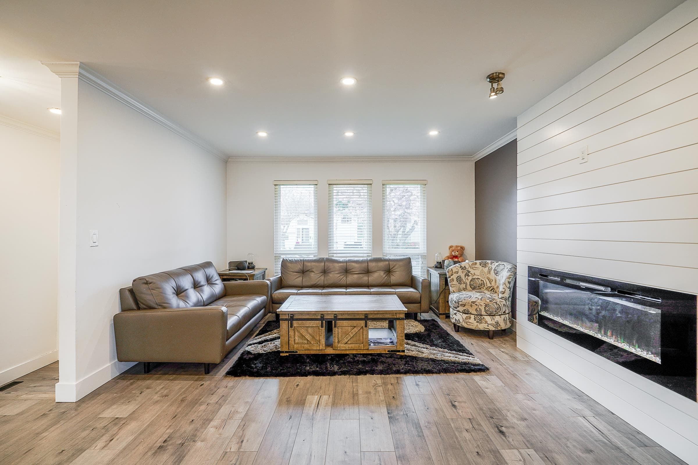 15270 84a Avenue, Surrey, V3S 6H5 — photo 5