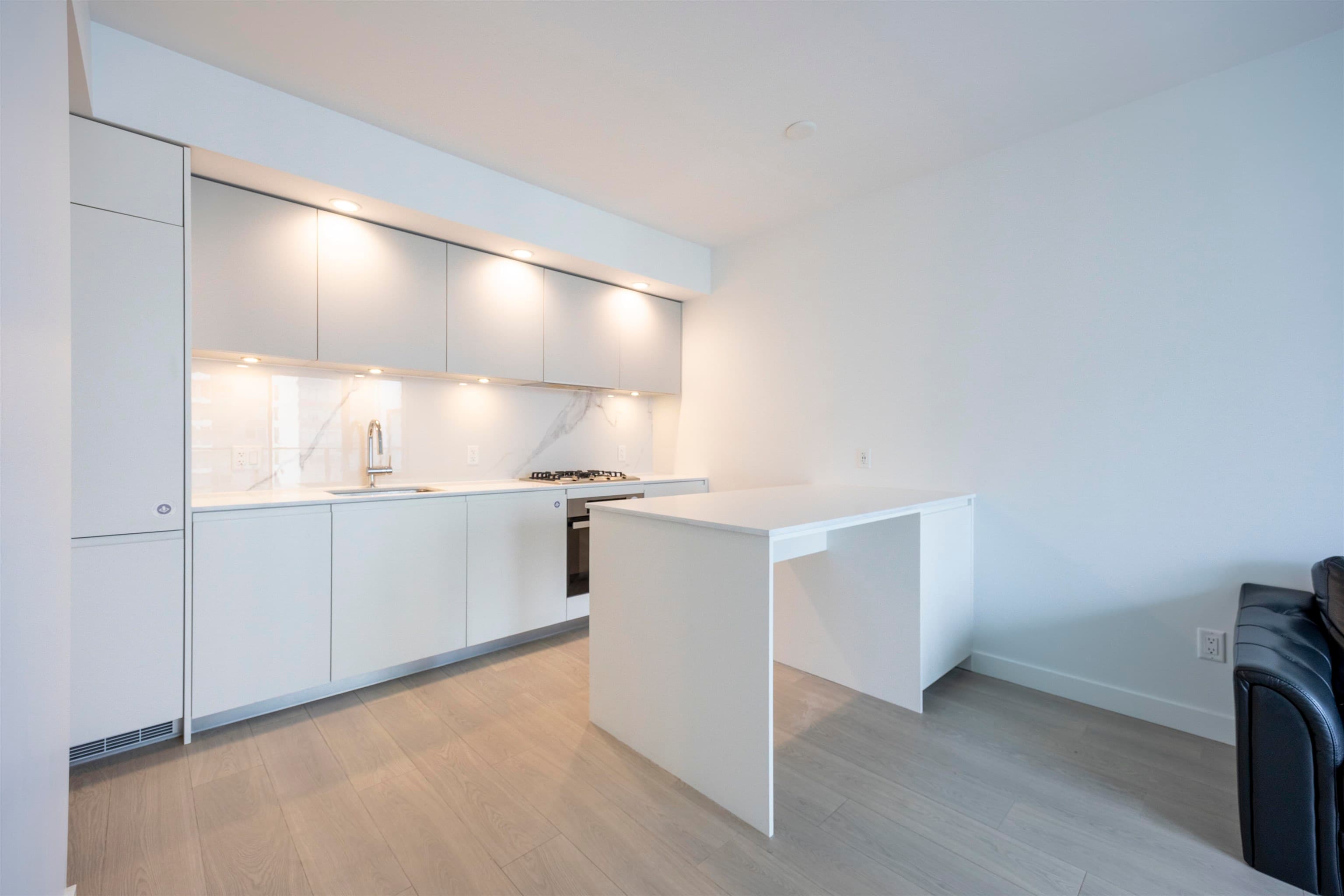 1601 - 6537 Telford Avenue, Burnaby, V5H 0K9 — photo 2