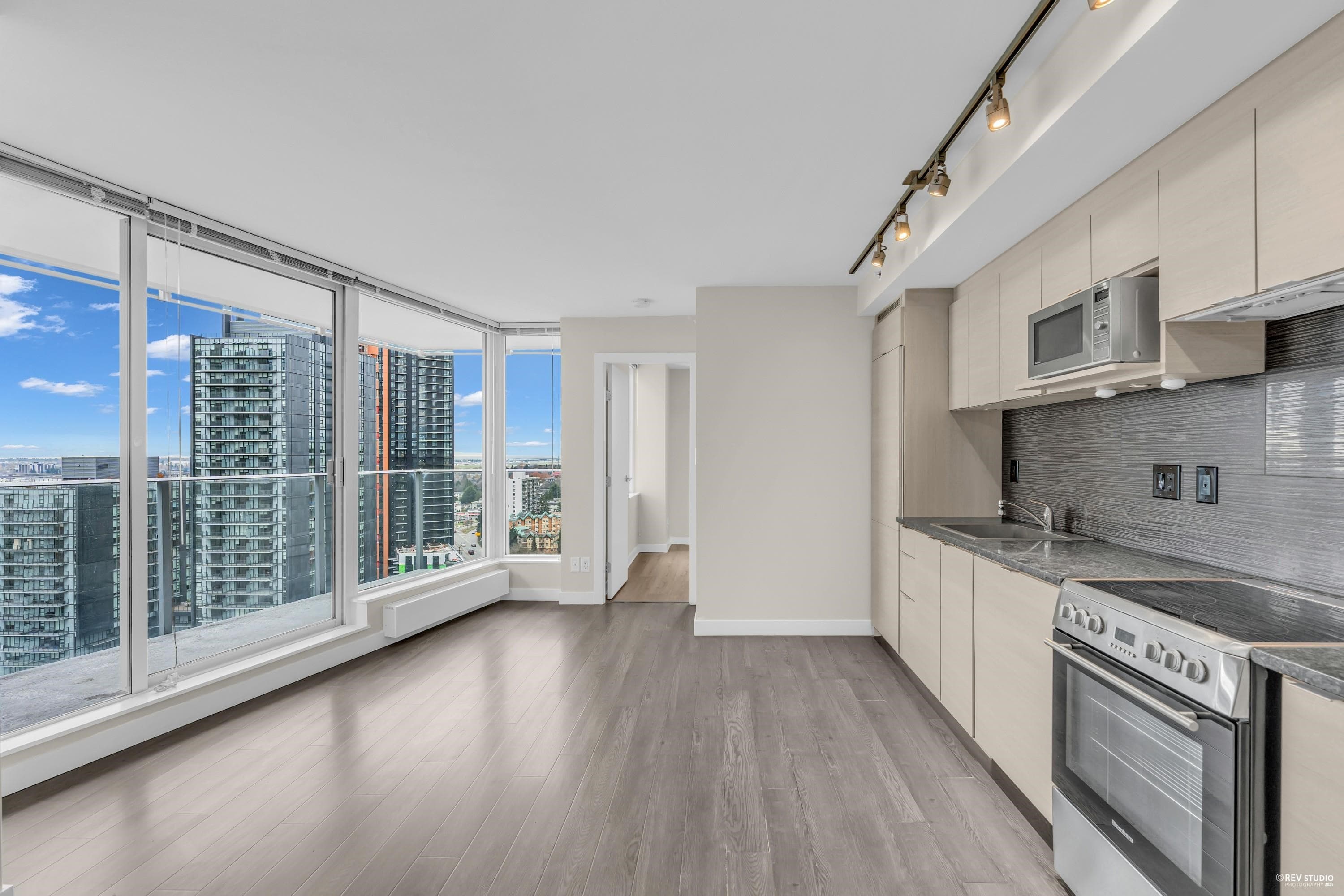2203 - 488 SW Marine Drive, Vancouver, V5X 0C6 — photo 2