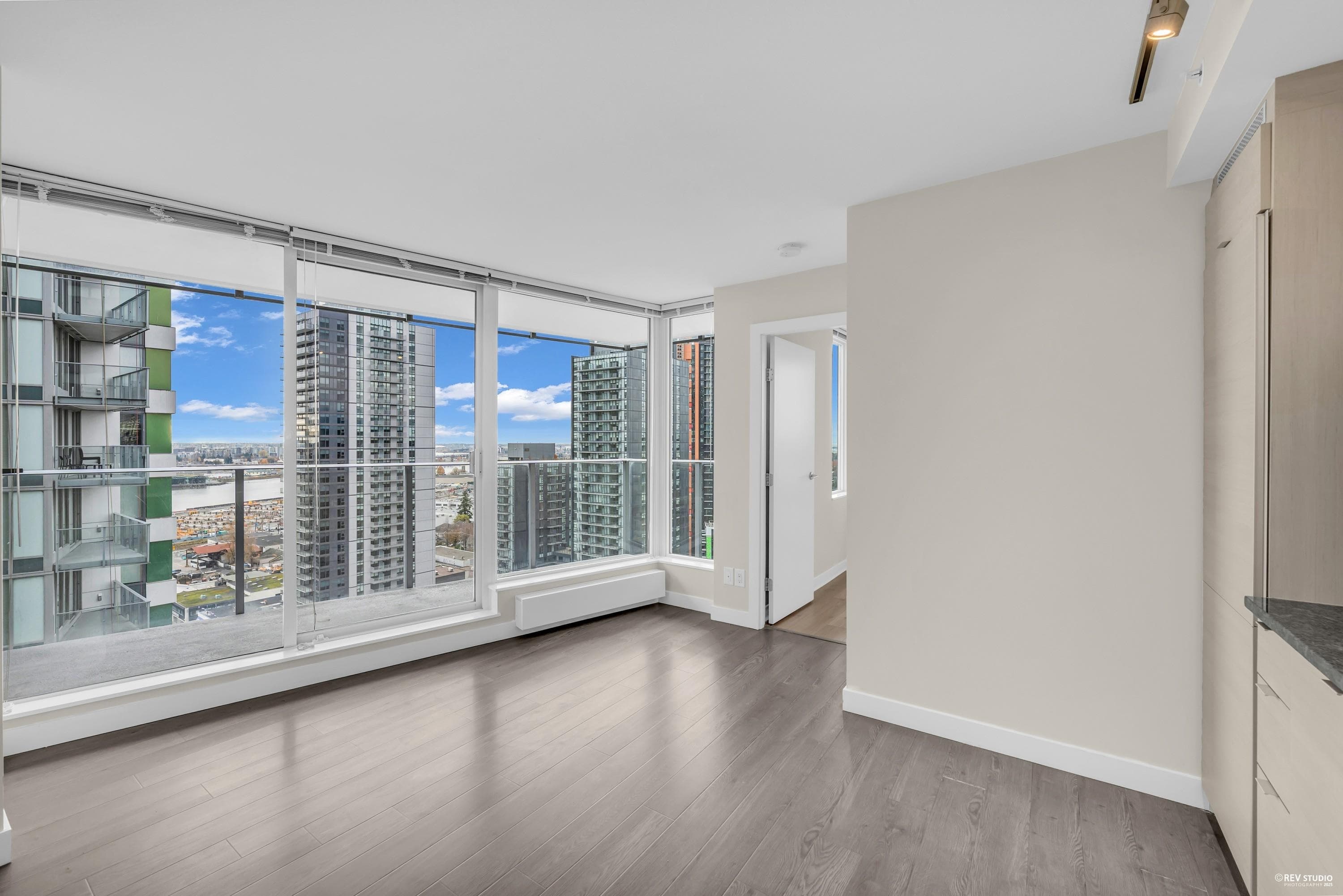 2203 - 488 SW Marine Drive, Vancouver, V5X 0C6 — photo 3