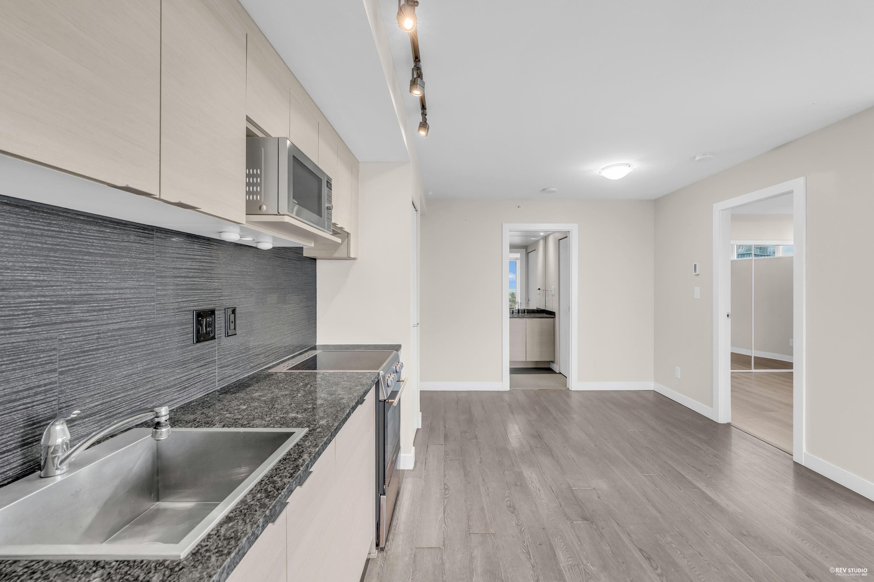 2203 - 488 SW Marine Drive, Vancouver, V5X 0C6 — photo 5