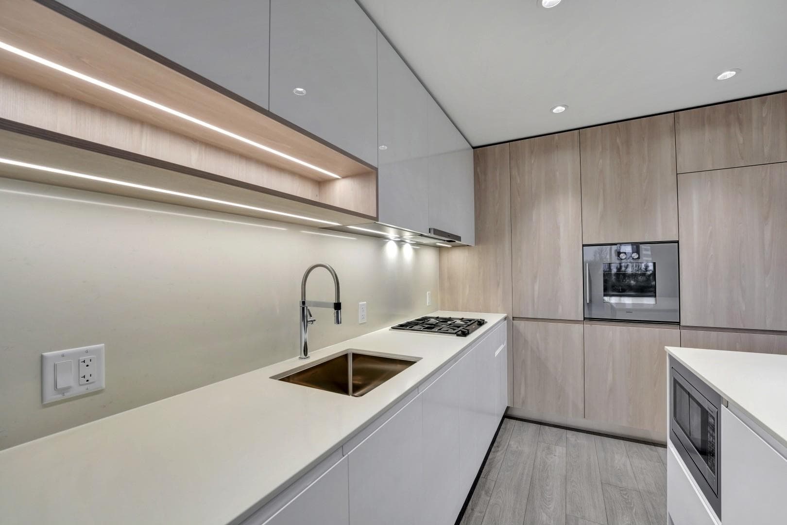 404 - 6200 Minoru Boulevard, Richmond, V6Y 0M9 — photo 2