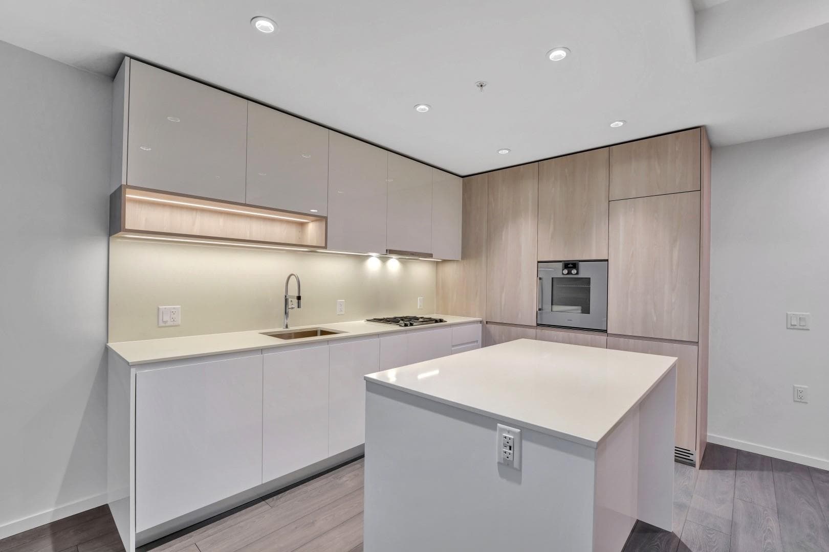 404 - 6200 Minoru Boulevard, Richmond, V6Y 0M9 — photo 4