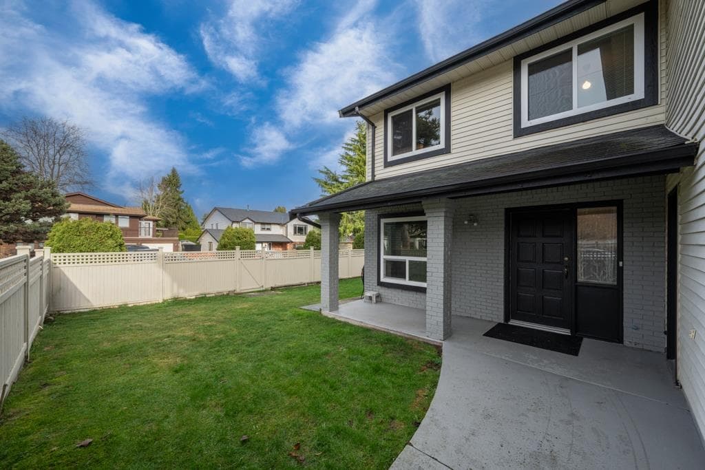 6478 130 Street, Surrey, V3W 4J1 — photo 2