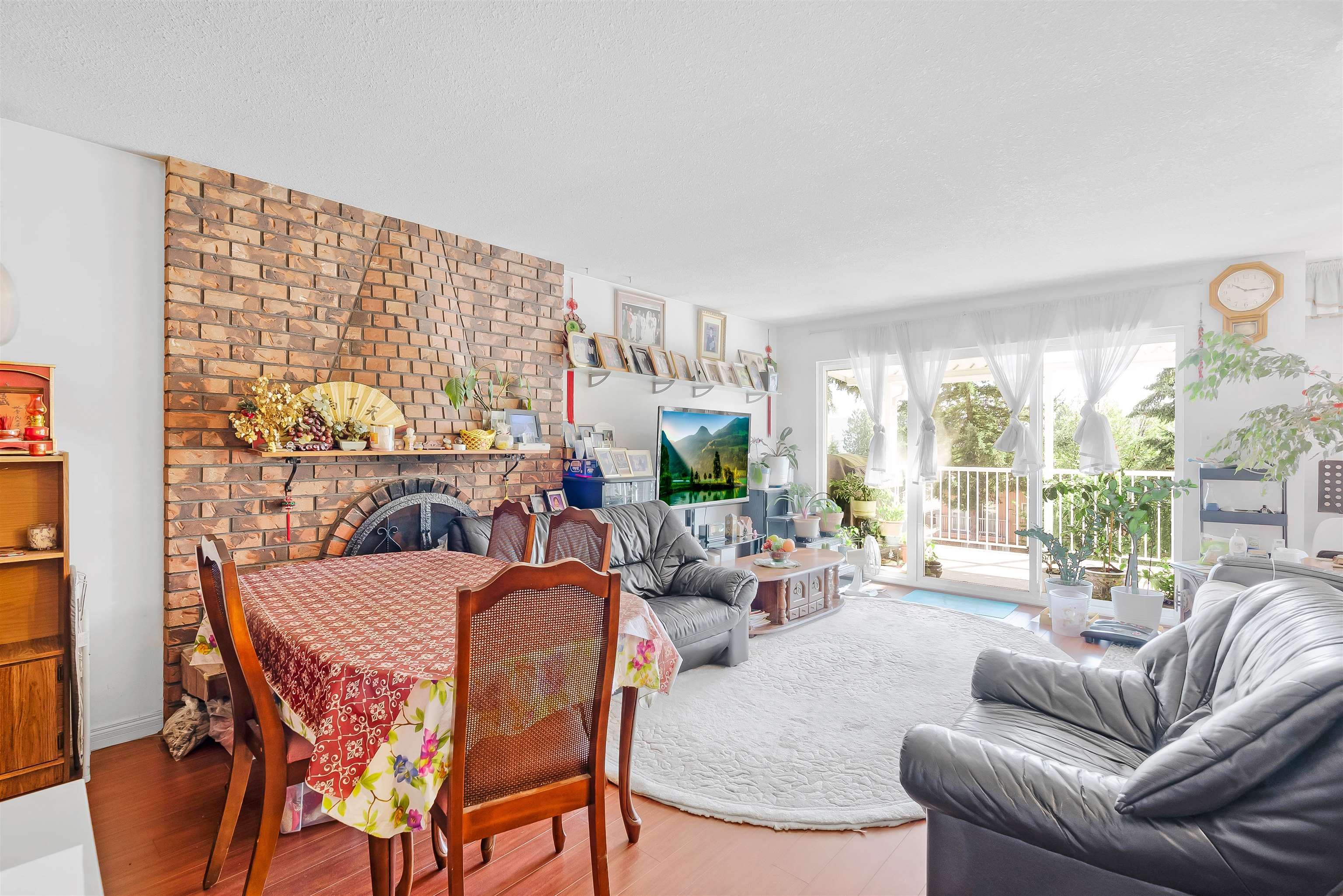 45 N Stratford Avenue, Burnaby, V5B 1L1 — photo 3