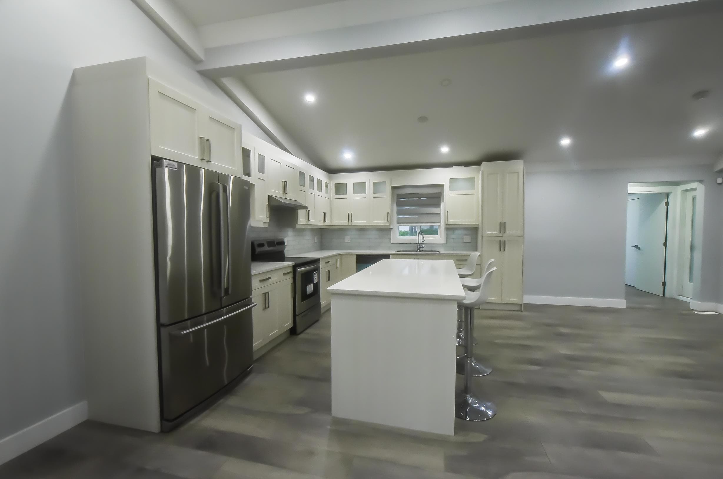 1675 136 Street, Surrey, V4A 4E3 — photo 2