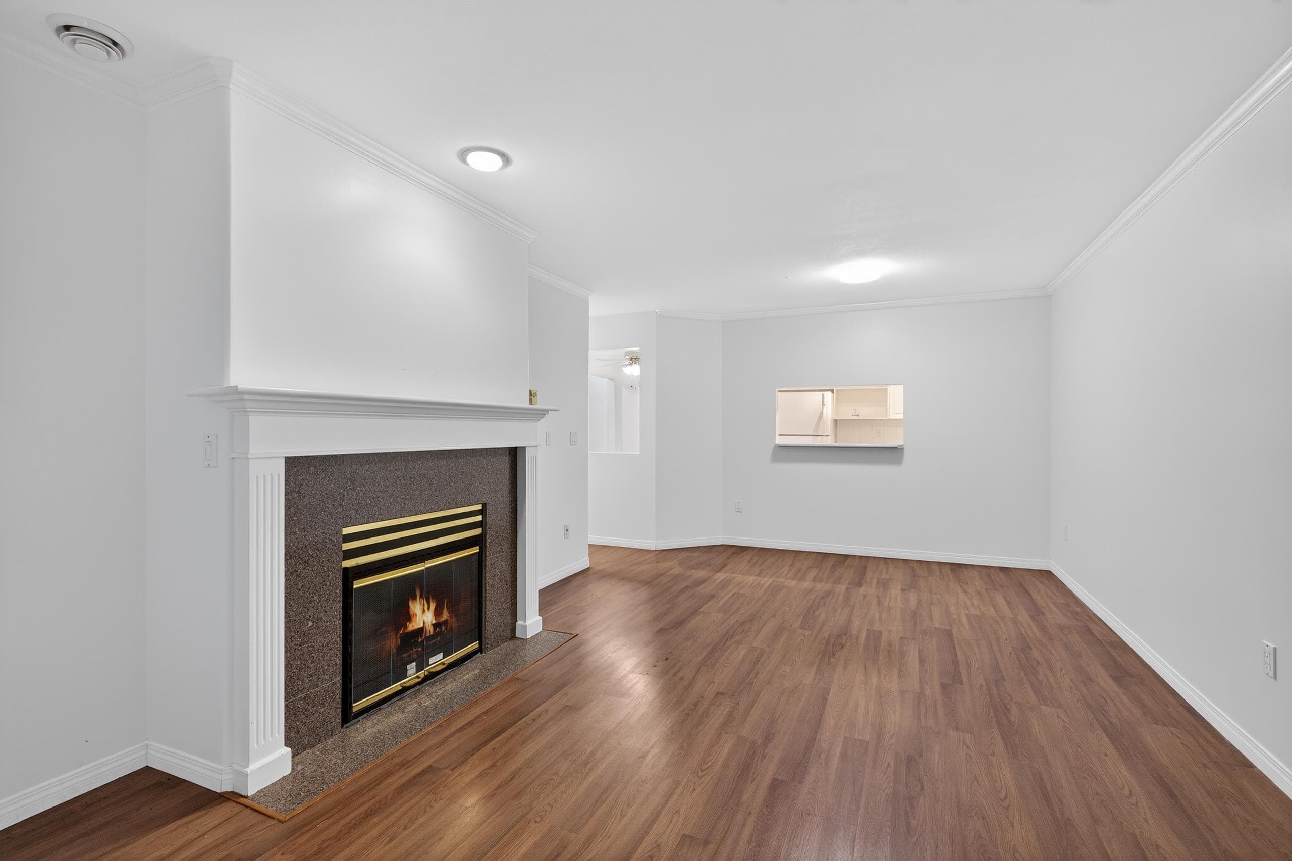 303 - 9865 140 Street, Surrey, V3T 4M4 — photo 5