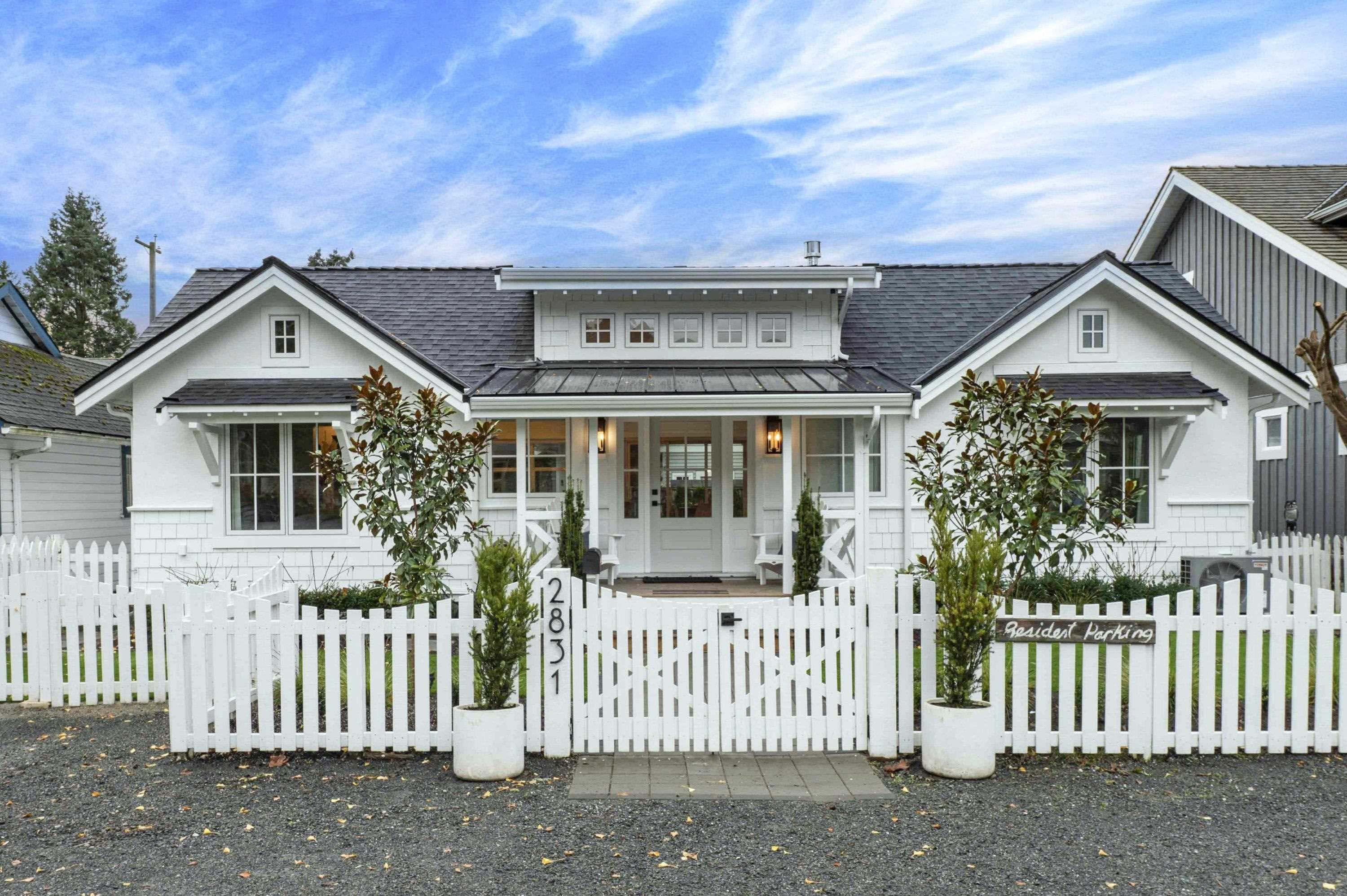 2831 Gordon Avenue, Surrey — sold