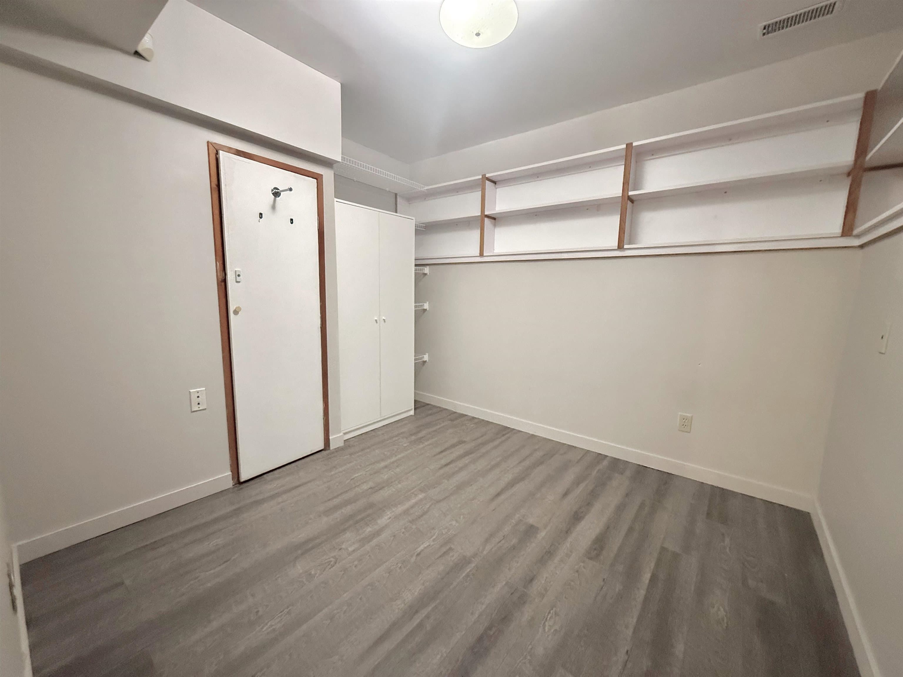 Basement - 2217 Hillside Avenue, Coquitlam, V3K 1L3 — photo 5