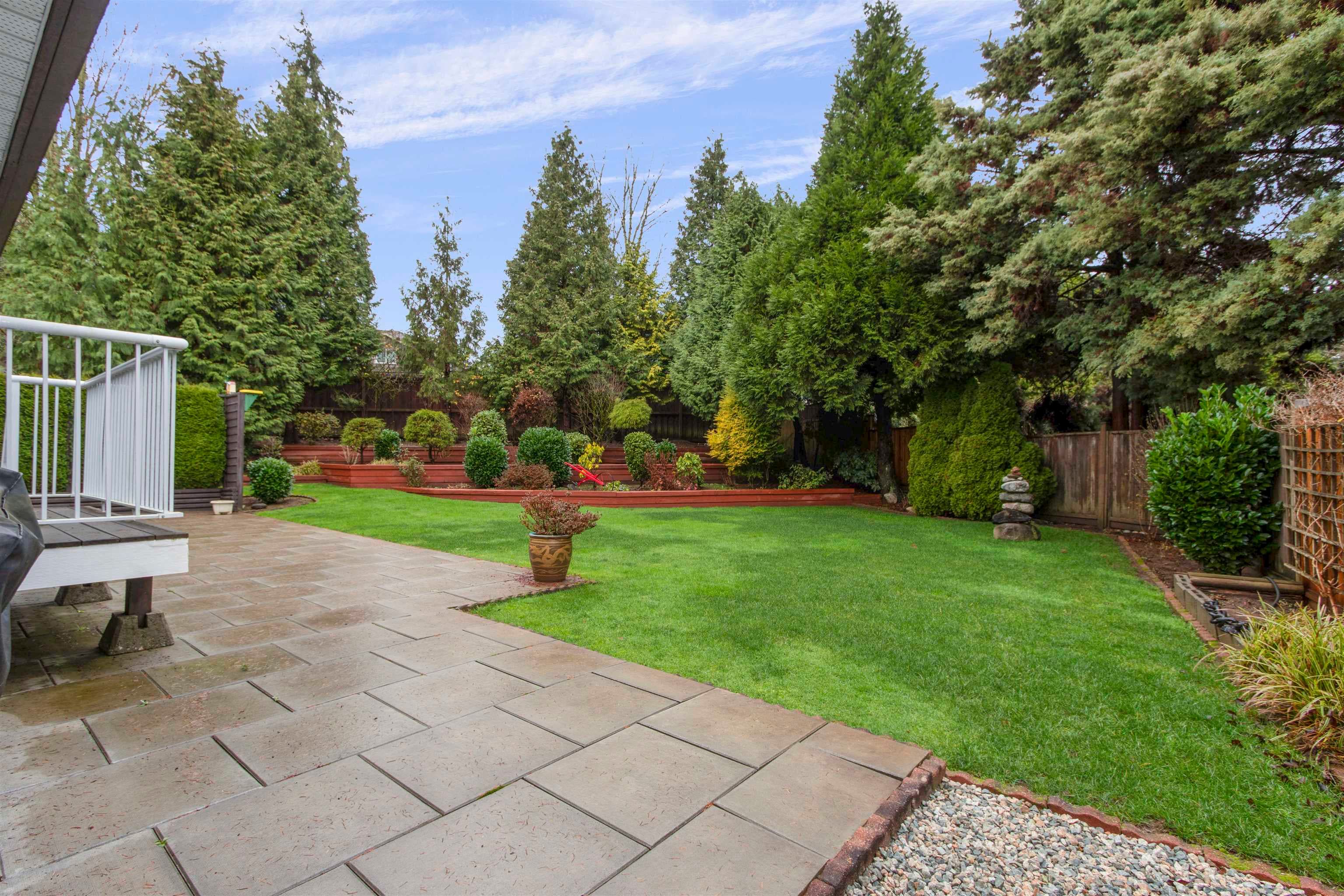 5917 Kildare Place, Surrey, V3S 6B2 — photo 4