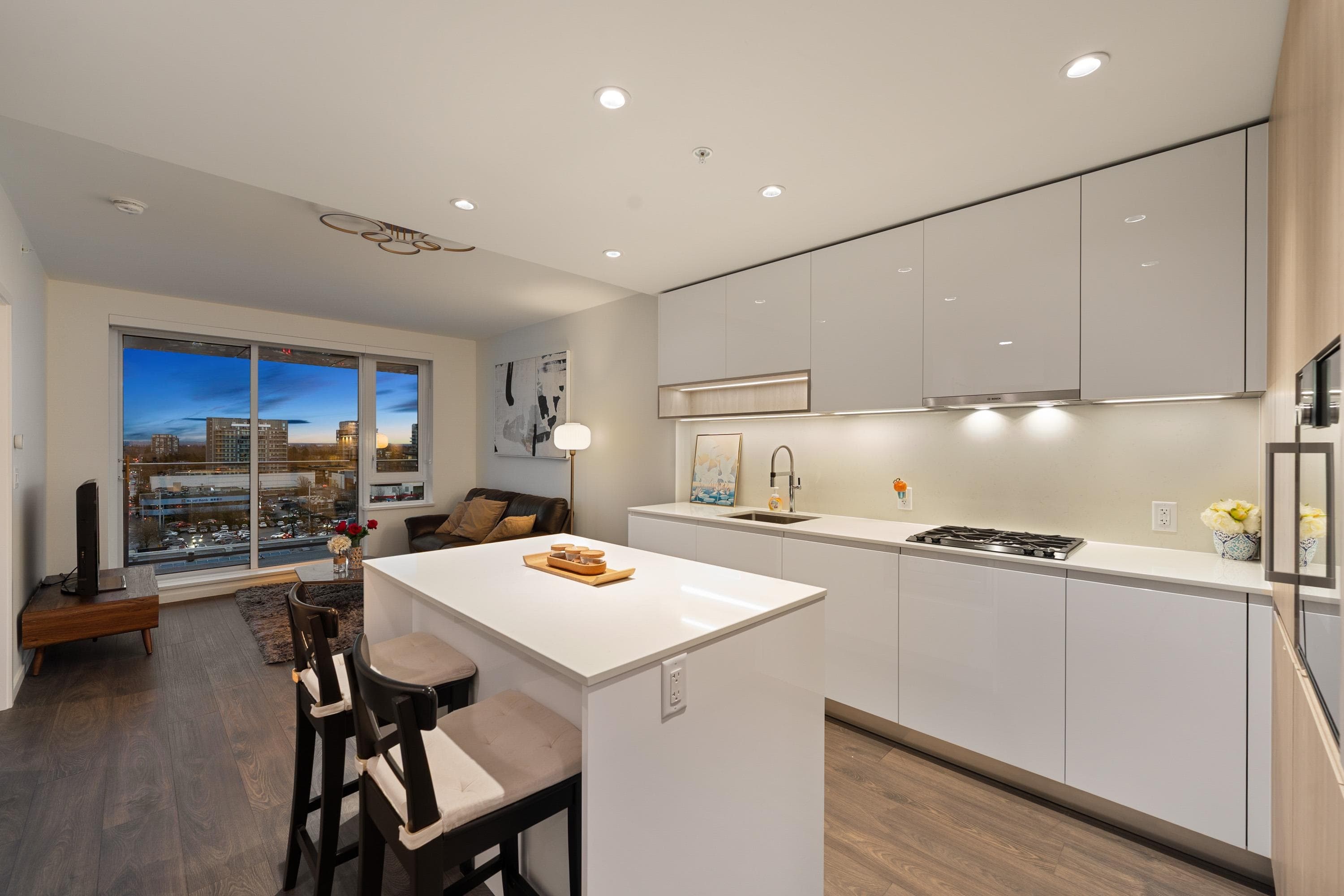 915 - 6200 Minoru Boulevard, Richmond, V6Y 0M9 — photo 1
