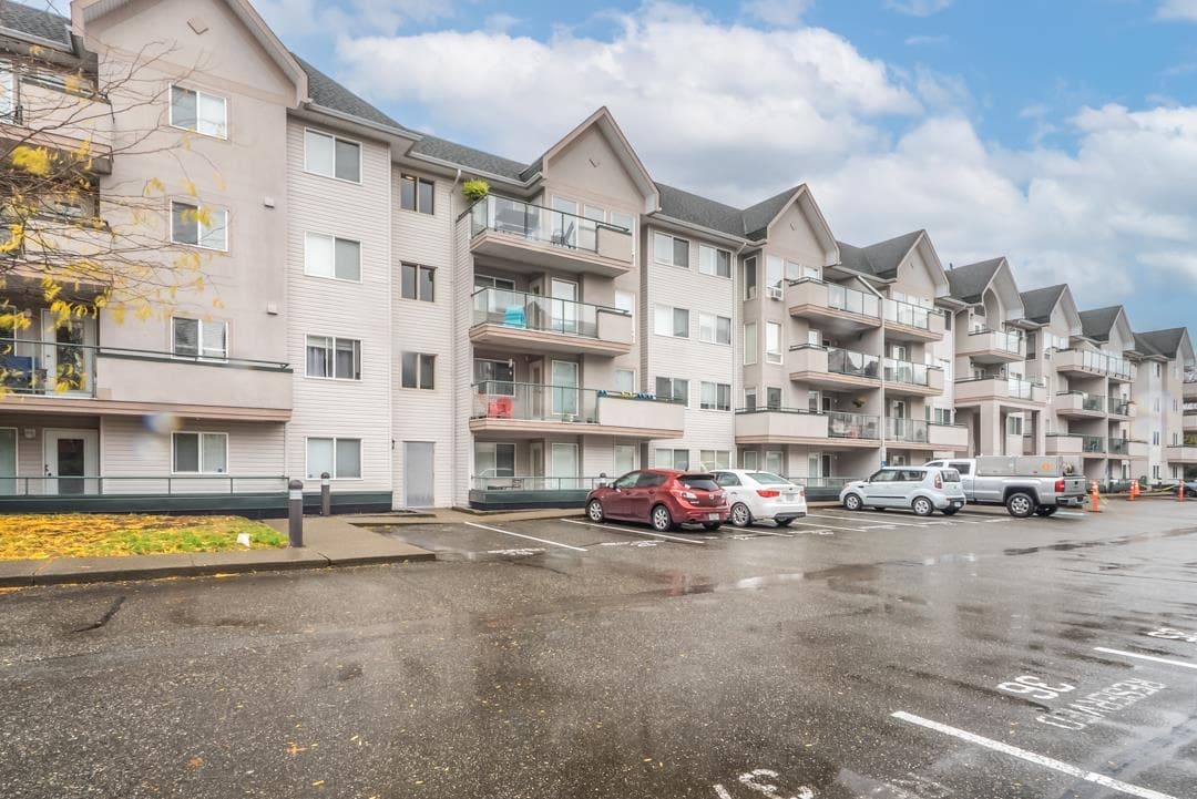 401 - 33738 King Road, Abbotsford