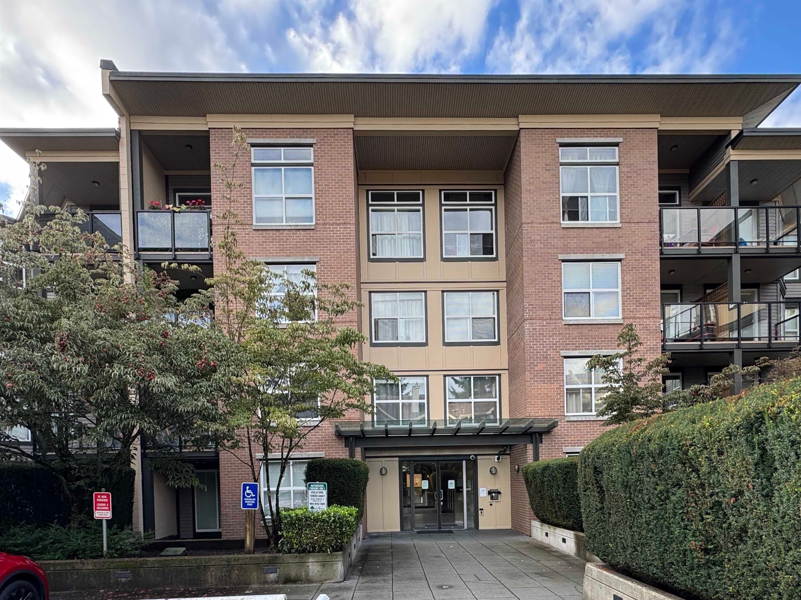 419 - 10707 139 Street, Surrey, V3T 0B2 — photo 1