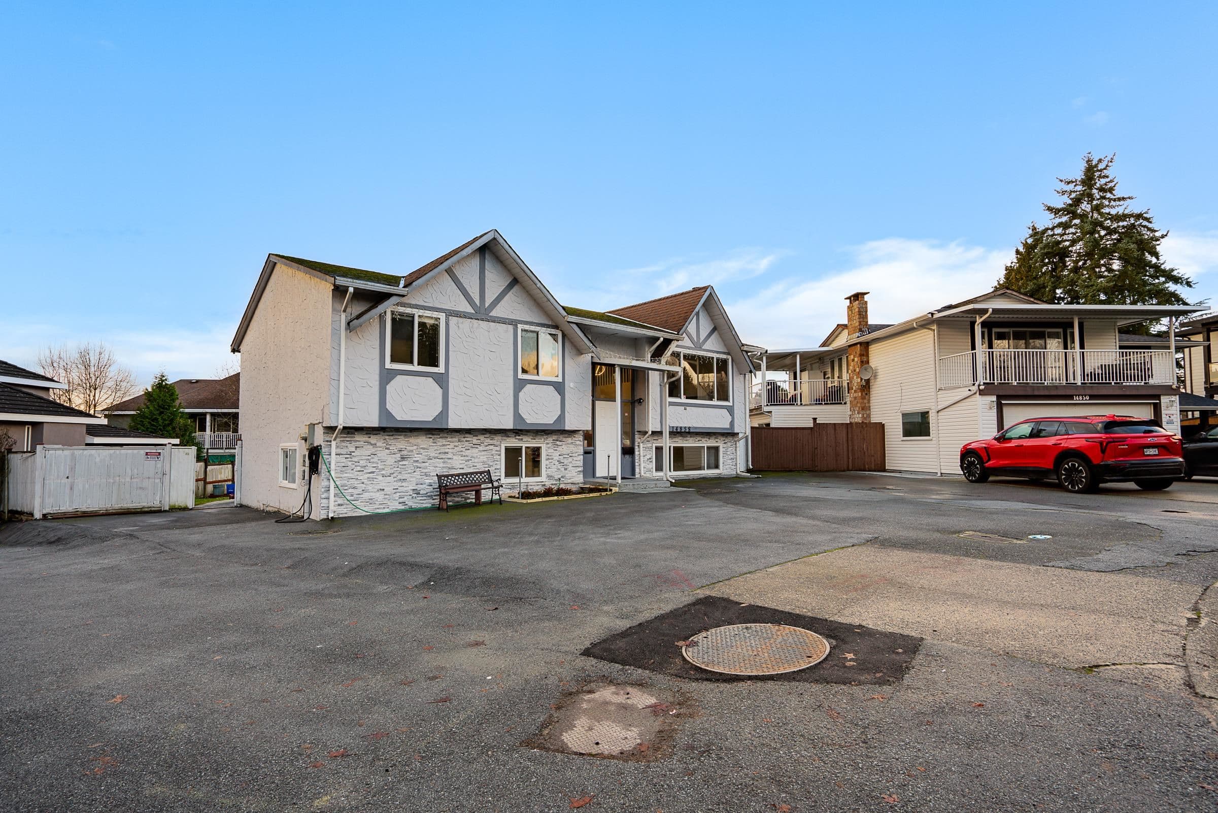14858 88a Avenue, Surrey, V3R 7T3 — photo 3