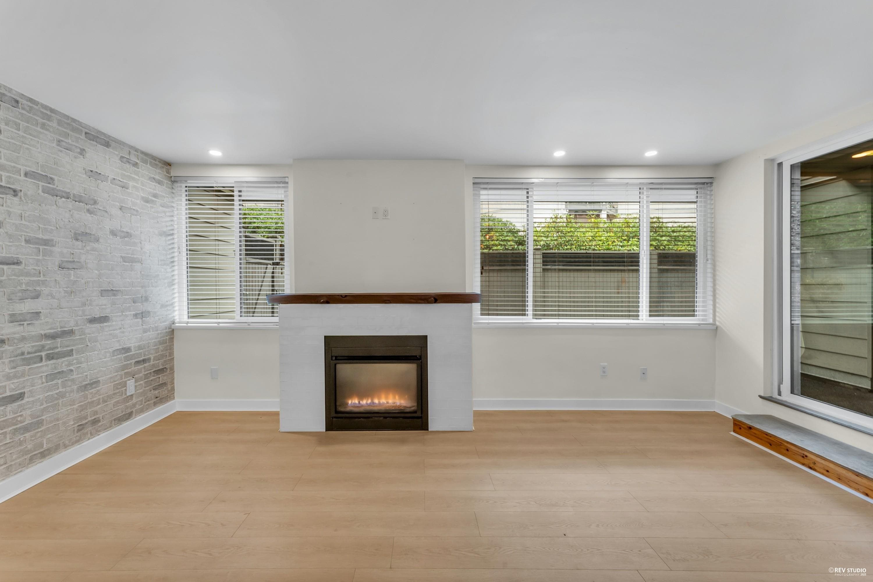 110 - 15282 19 Avenue, Surrey, V4A 1X6 — photo 4