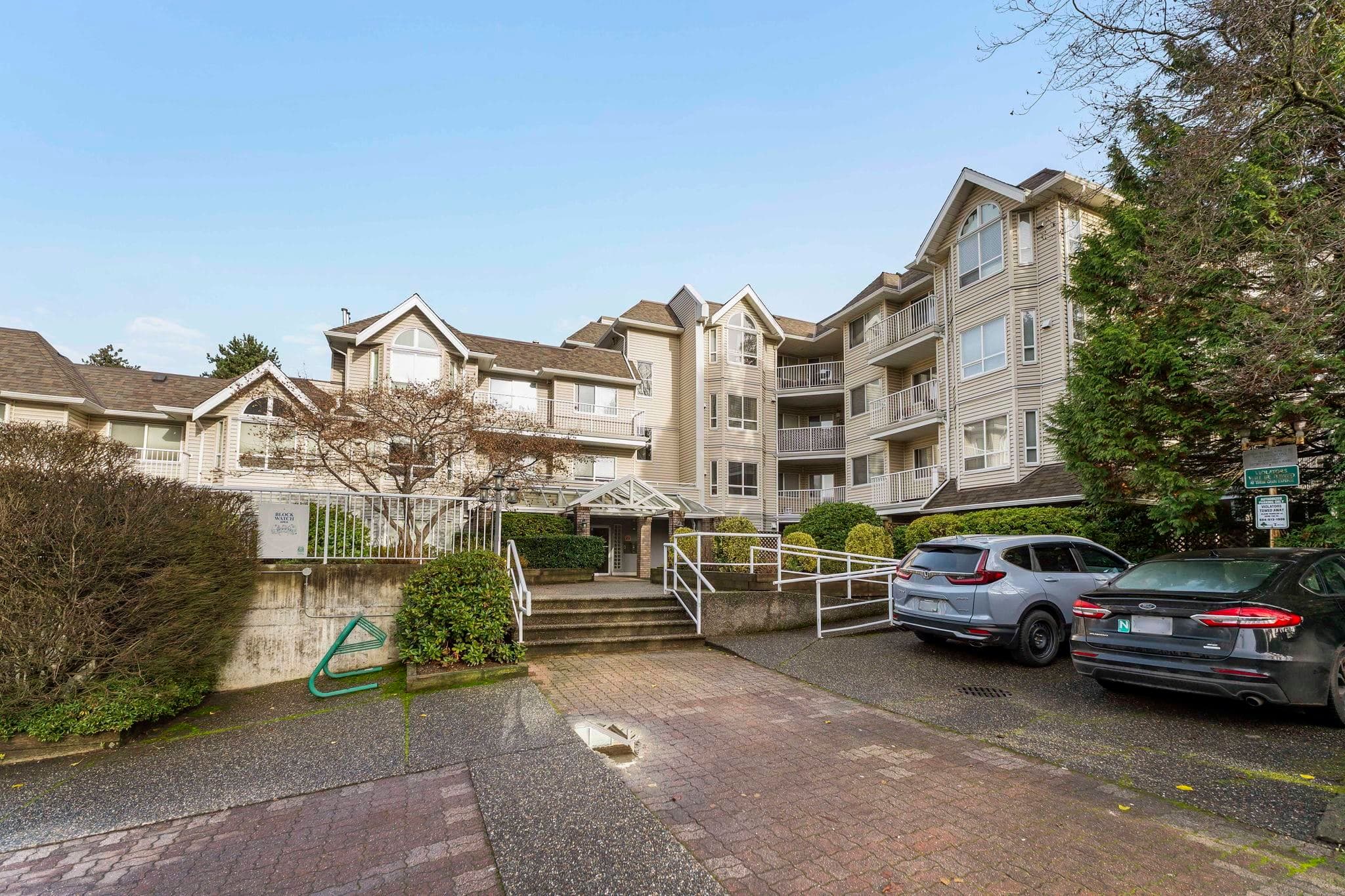 208 - 13475 96 Avenue, Surrey