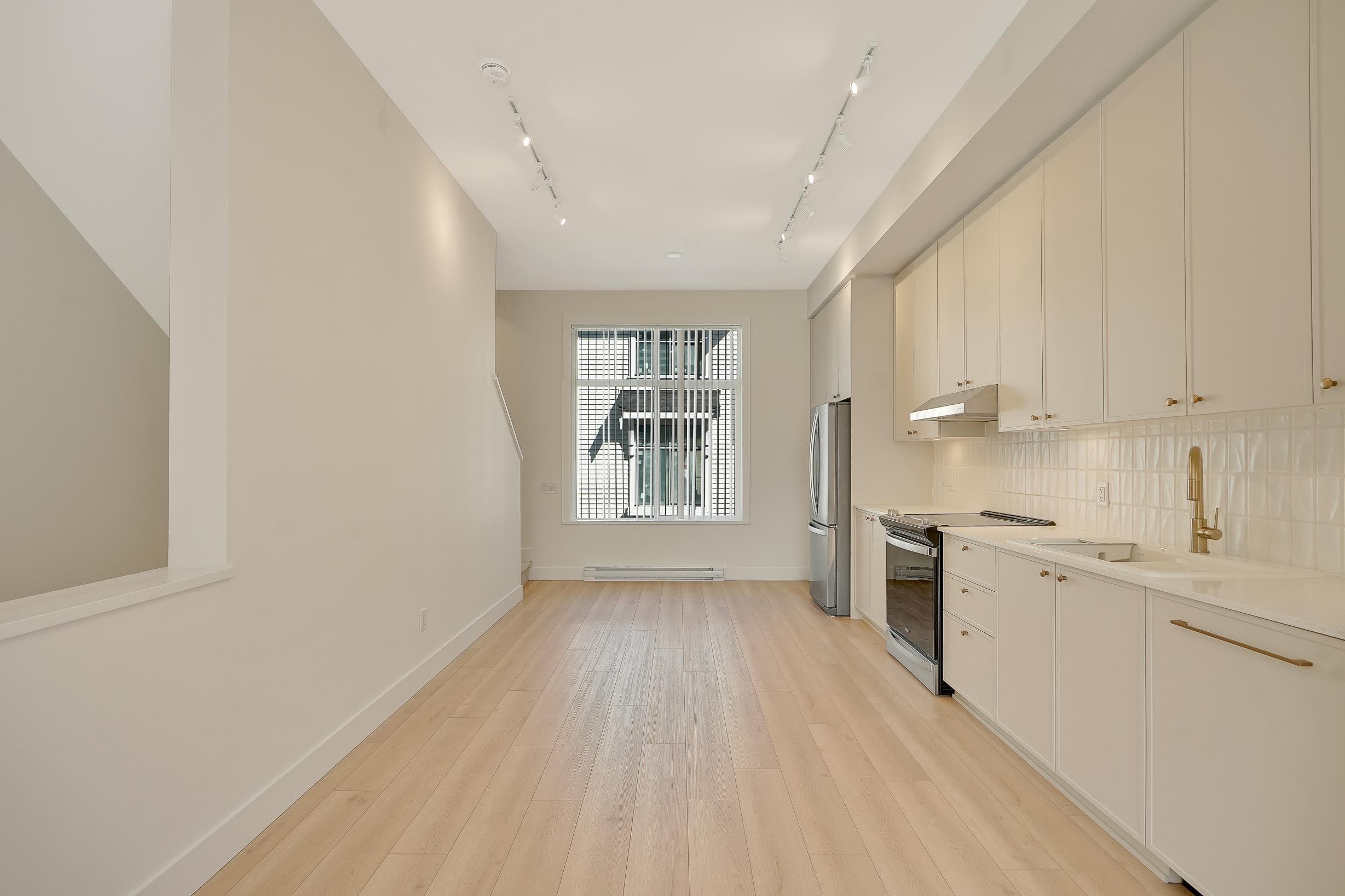 80 - 14151 58a Avenue, Surrey, V3X 0L1 — photo 4