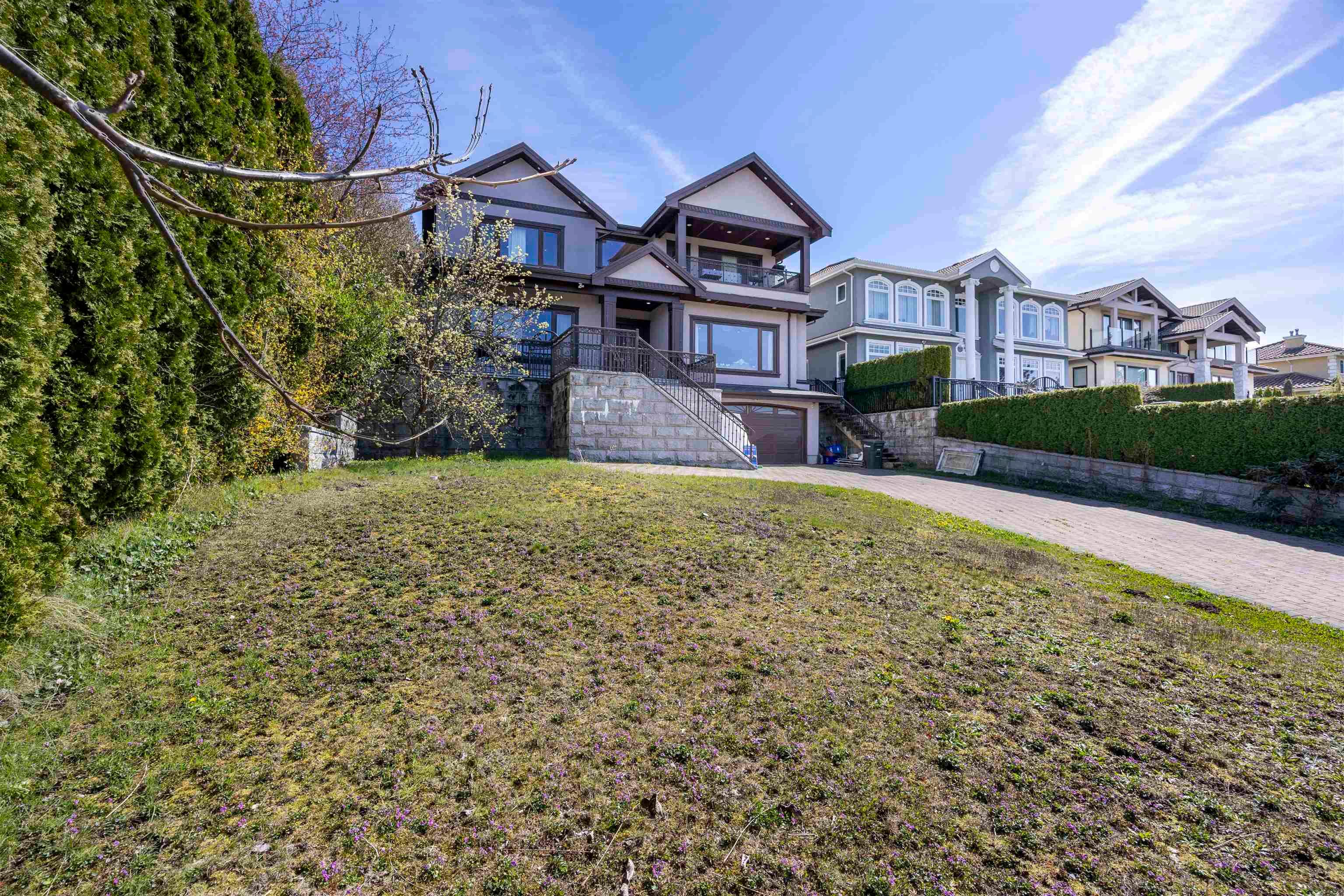 7282 Ridge Drive, Burnaby, V5A 1B5 — photo 2