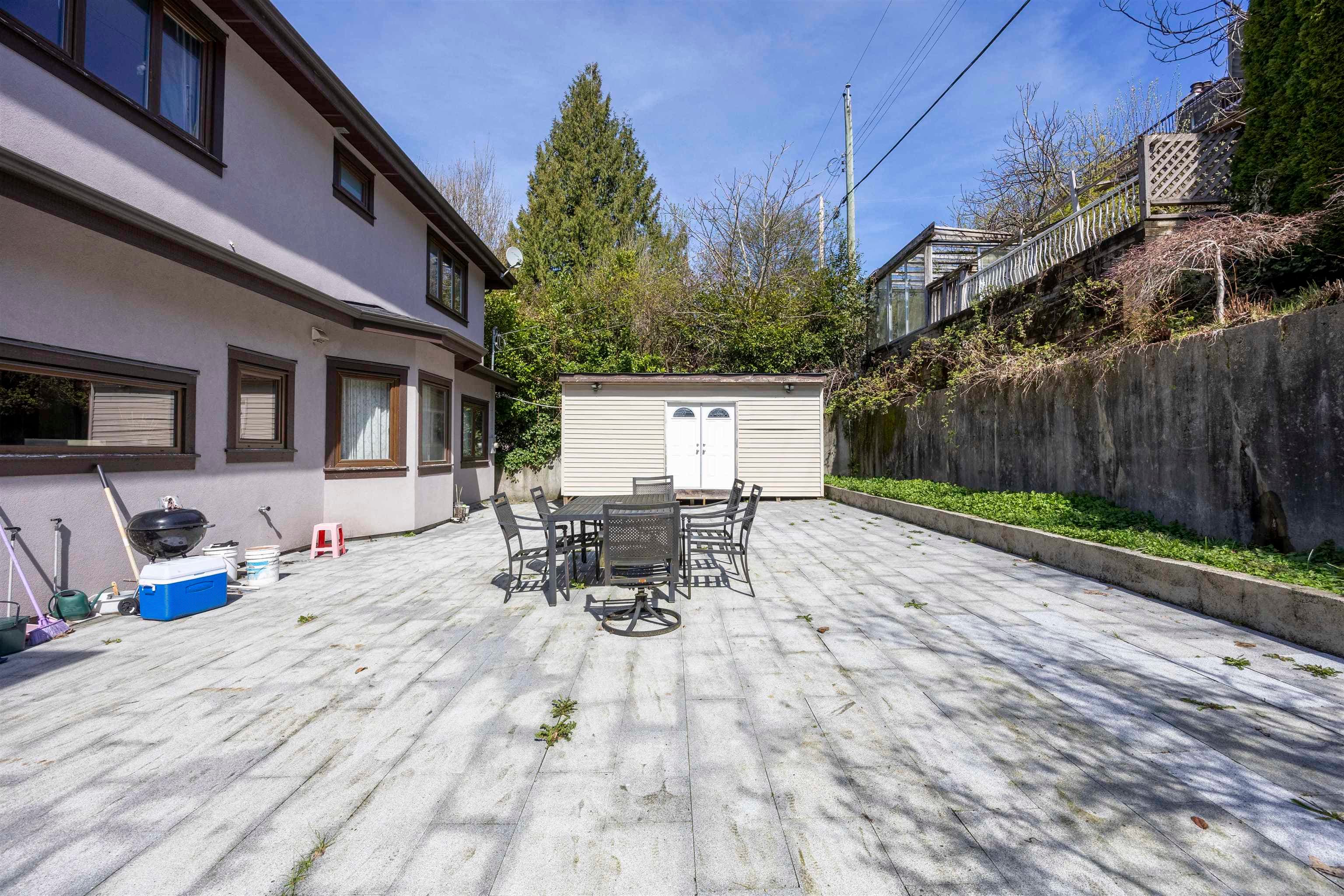 7282 Ridge Drive, Burnaby, V5A 1B5 — photo 5