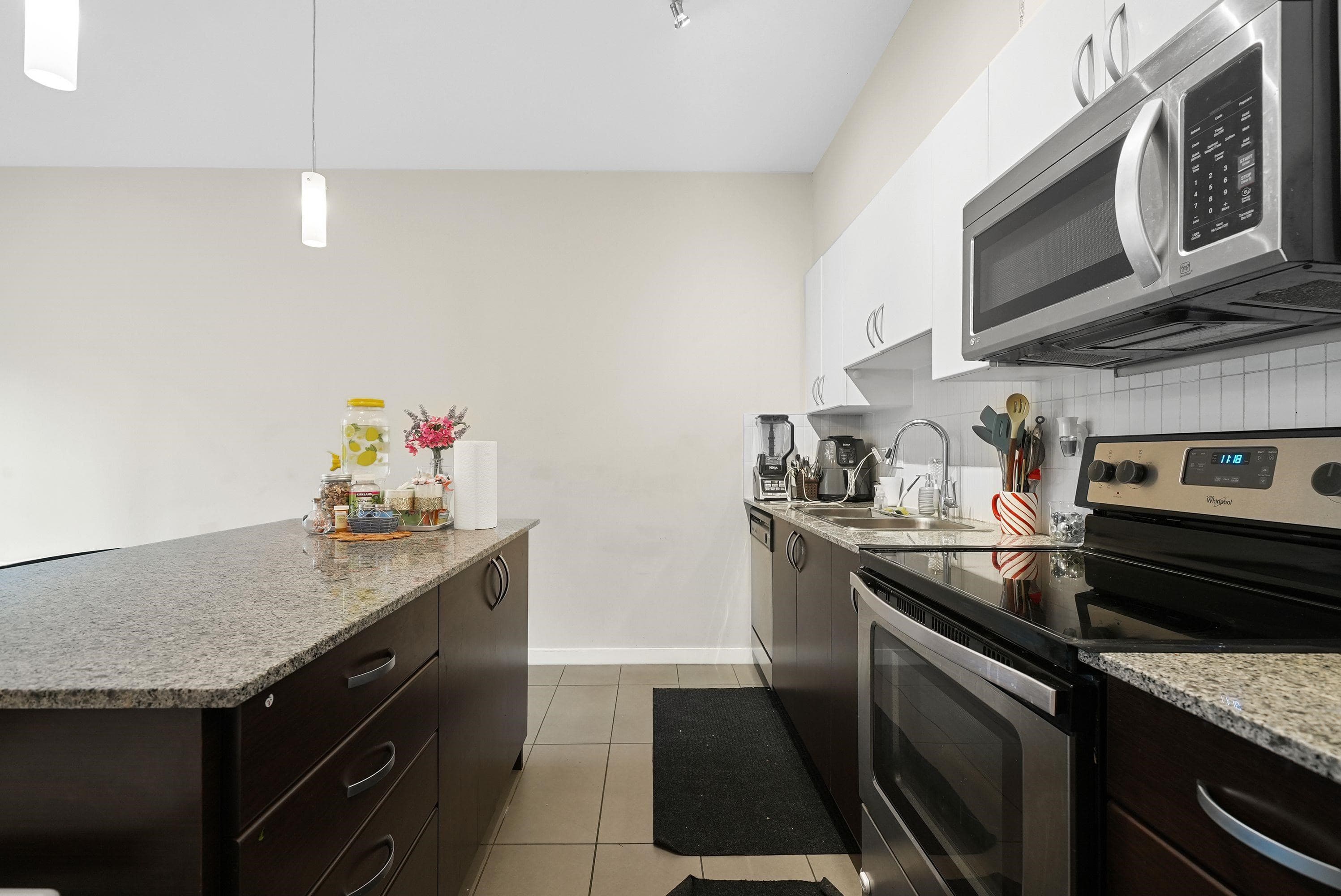 210 - 13728 108 Avenue, Surrey, V3T 0G2 — photo 4