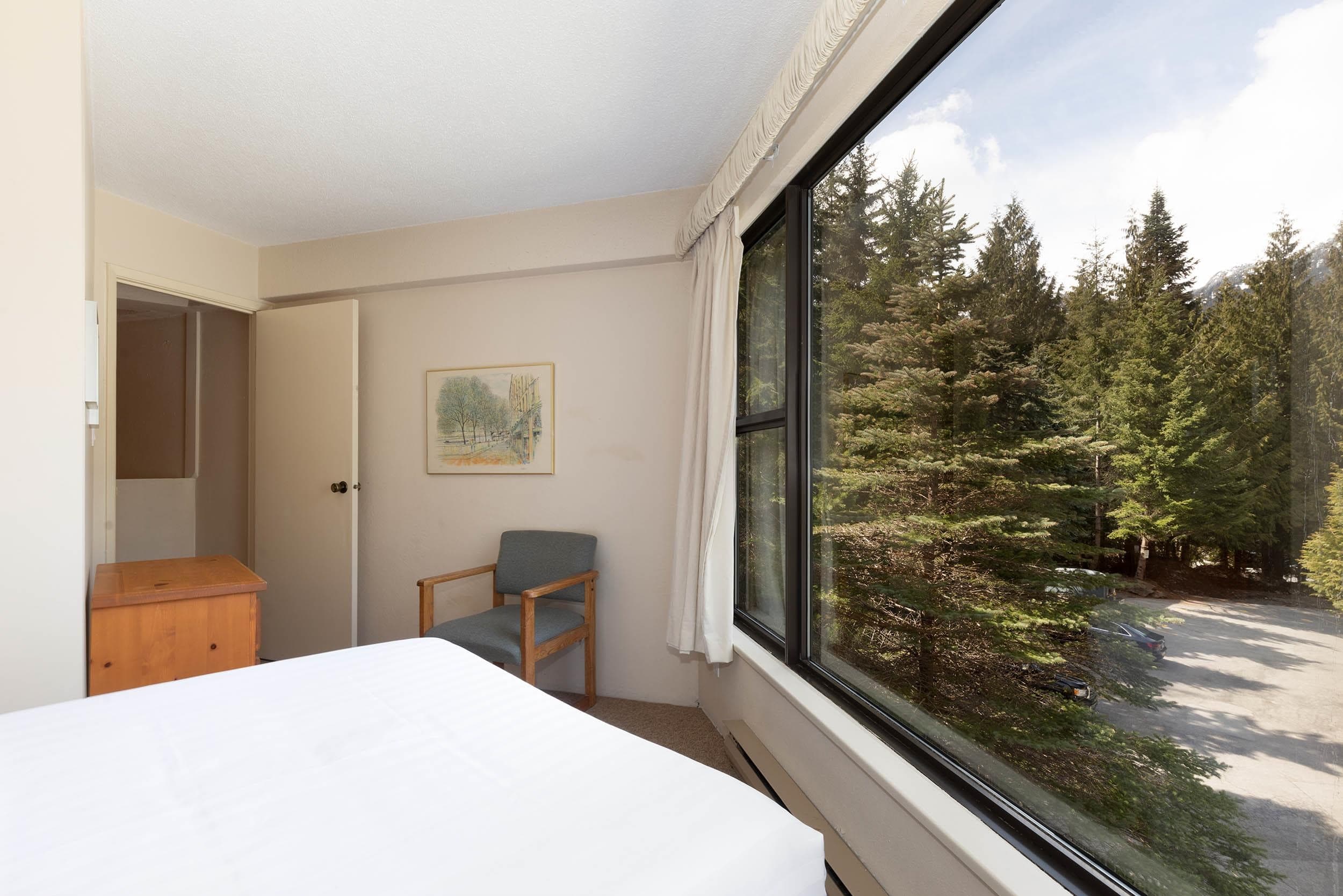 6G - 2561 Tricouni Place, Whistler, V8E 0A4 — photo 1