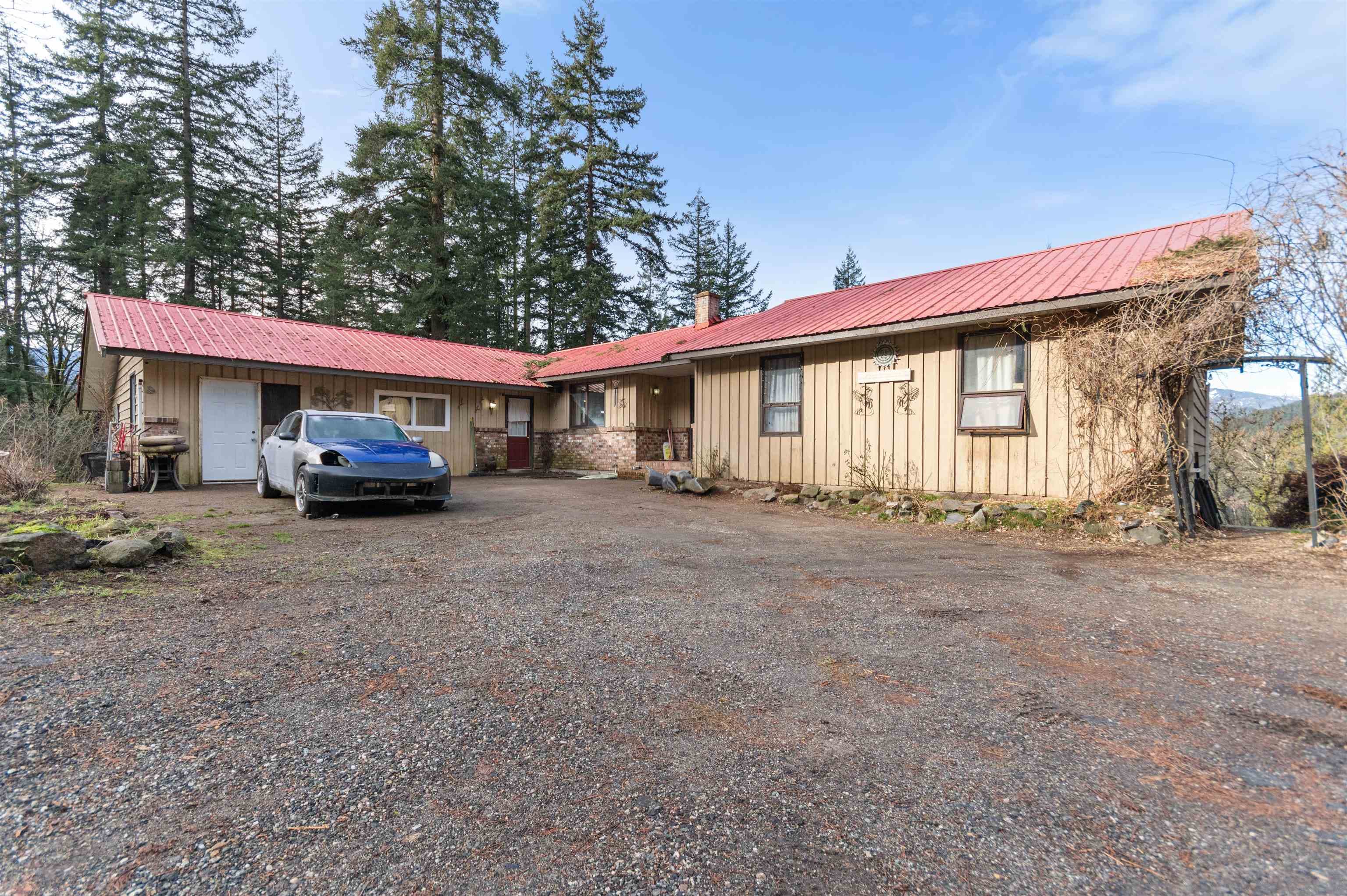 66176 Kawkawa Lake Road, Hope, V0X 1L1 — photo 2