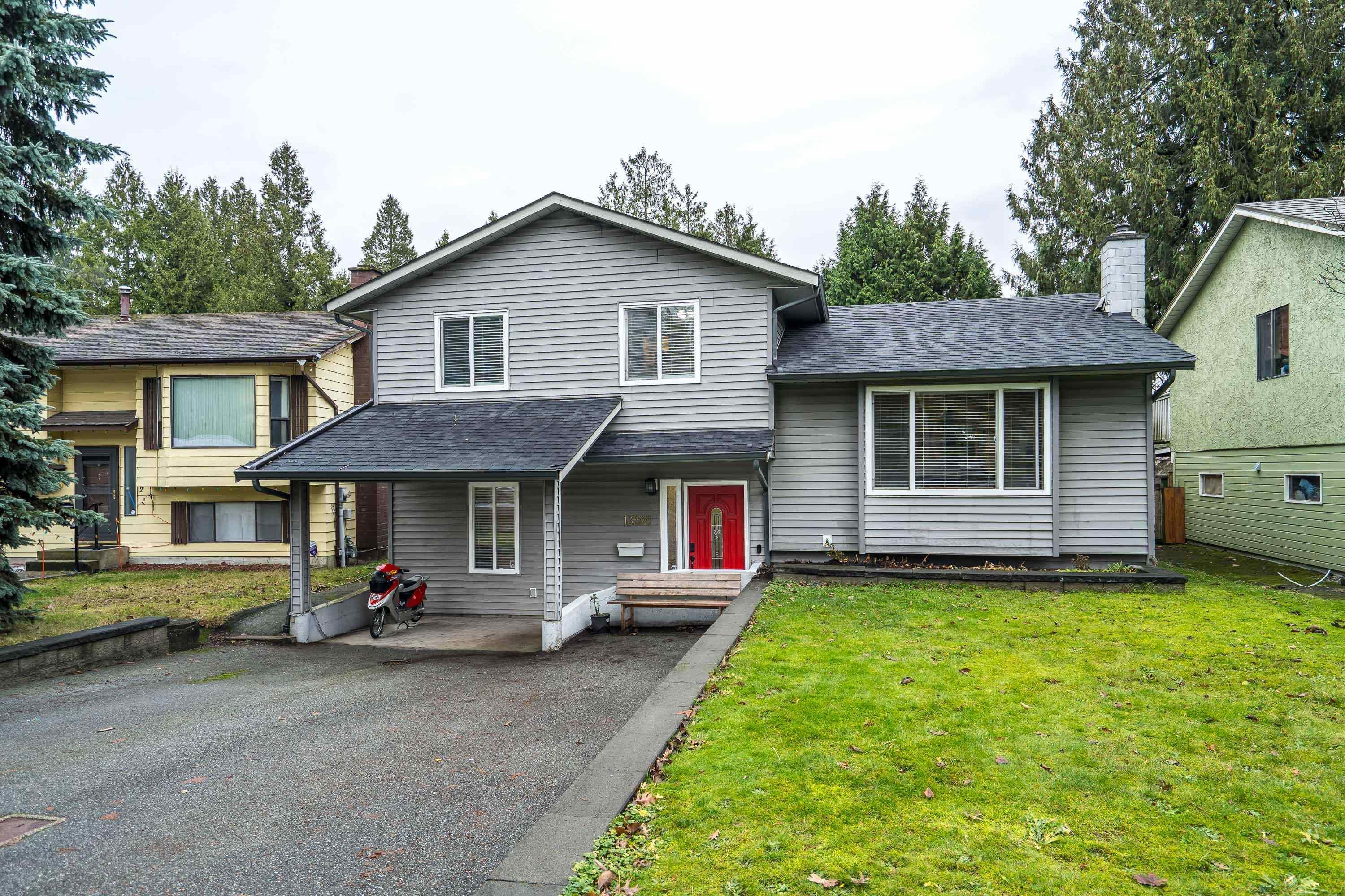 13288 64a Avenue, Surrey — sold