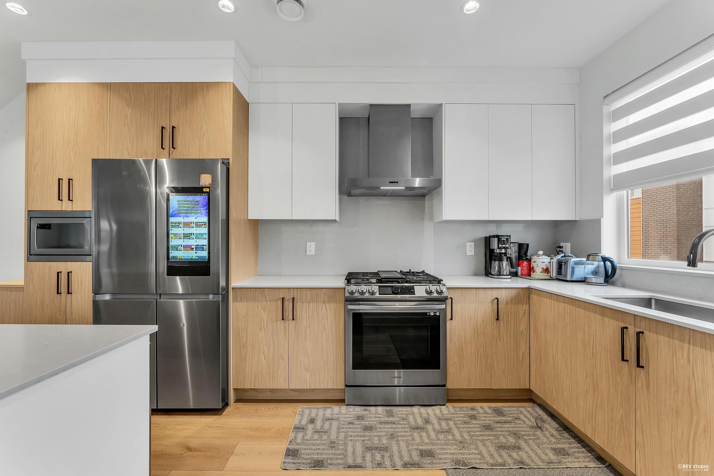 1 - 12585 104a Avenue, Surrey, V3V 0G7 — photo 3