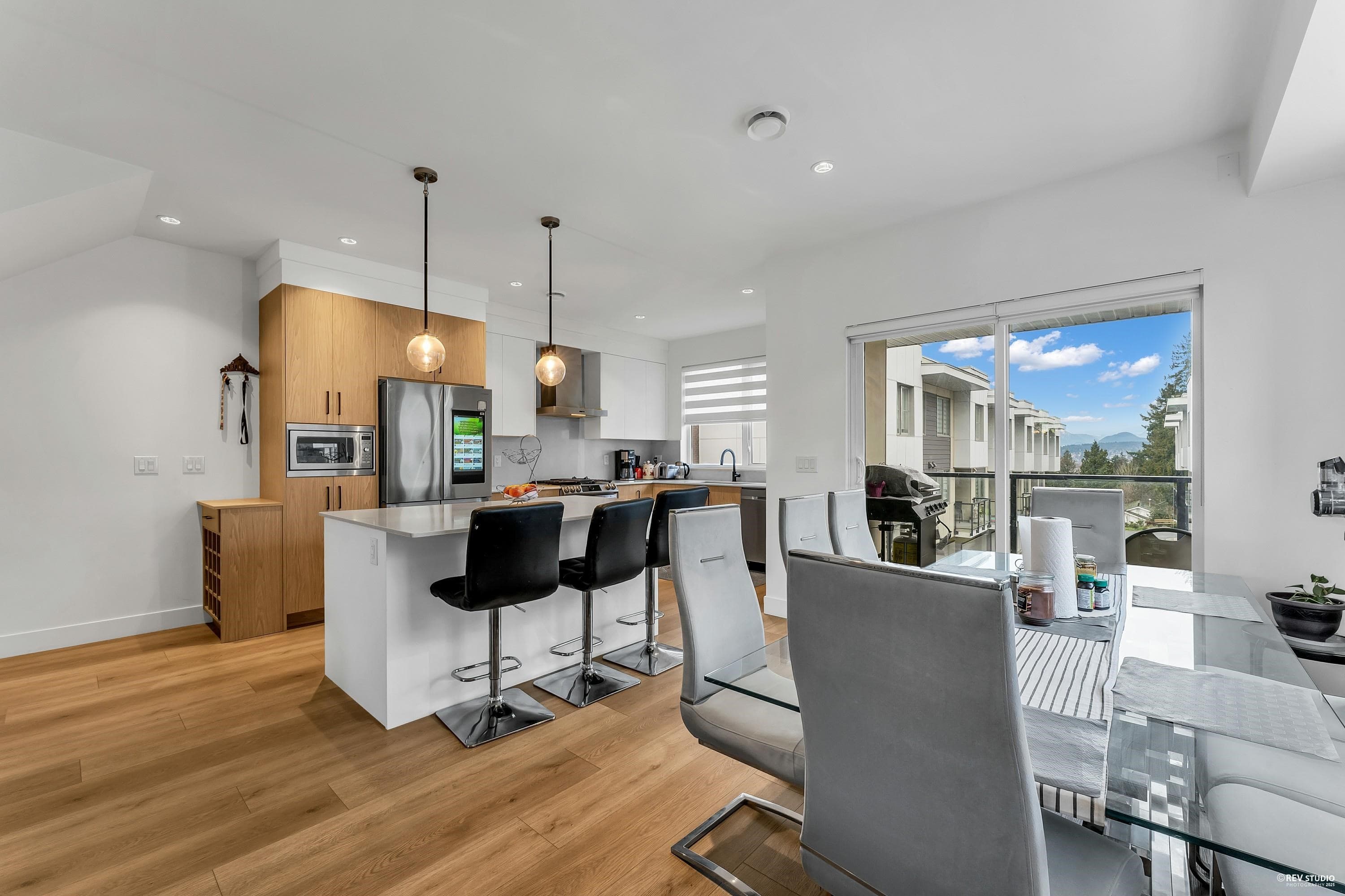 1 - 12585 104a Avenue, Surrey, V3V 0G7 — photo 4