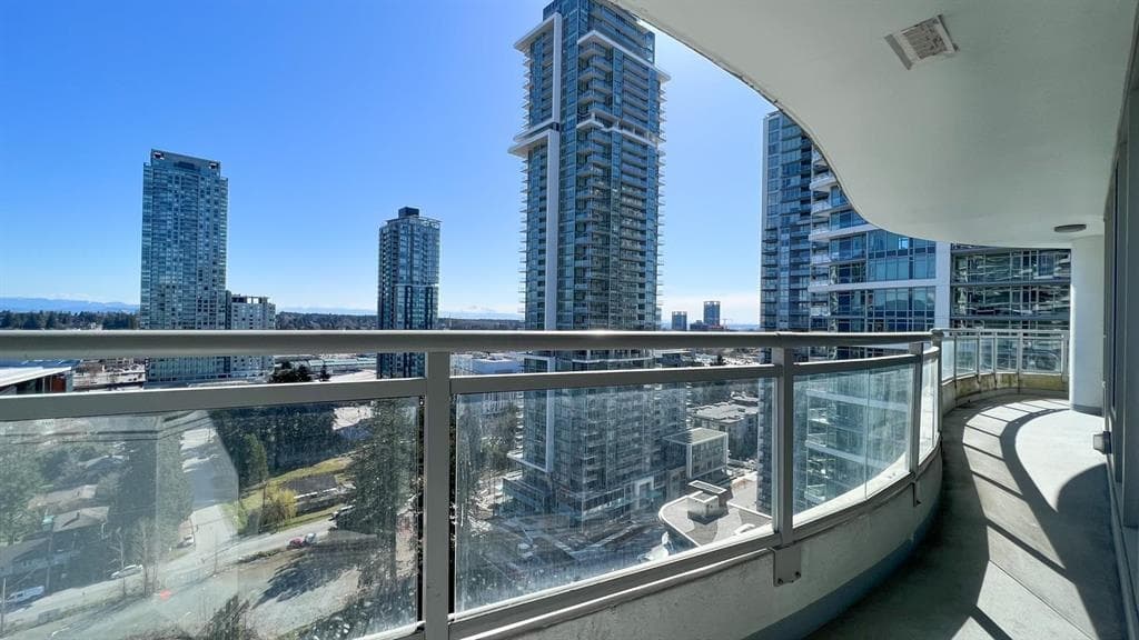 2205 - 13303 Central Avenue, Surrey, V3T 0K6 — photo 3