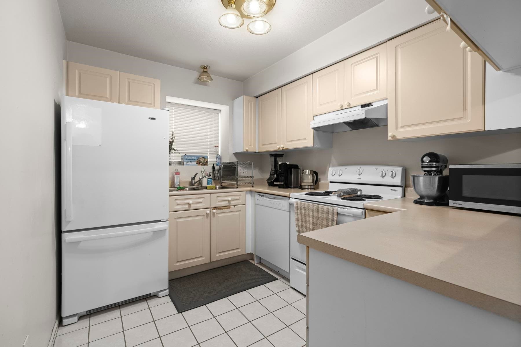 202 - 7011 Blundell Road, Richmond, V6Y 1J5 — photo 4