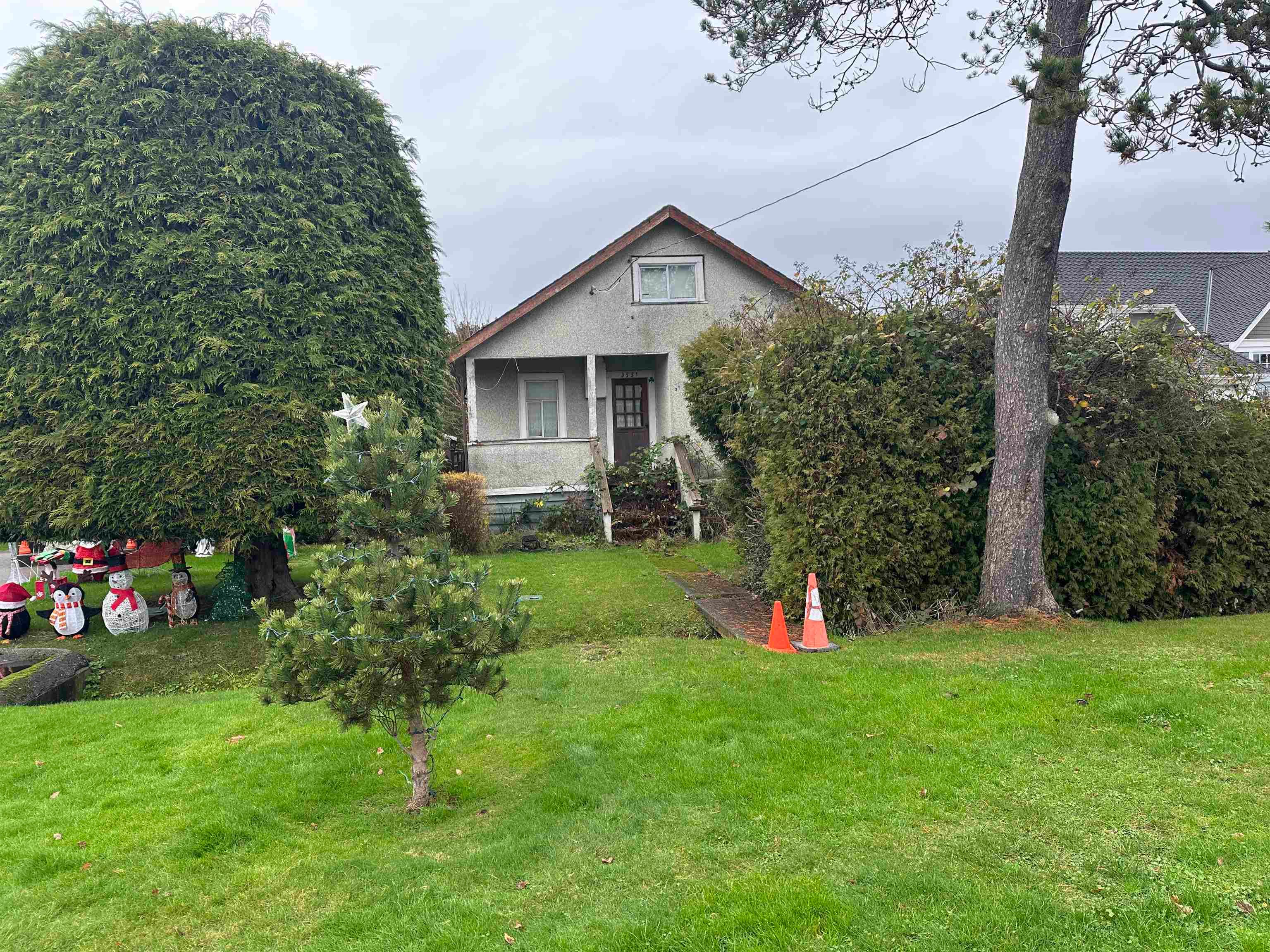 3551 Richmond Street, Richmond — sold