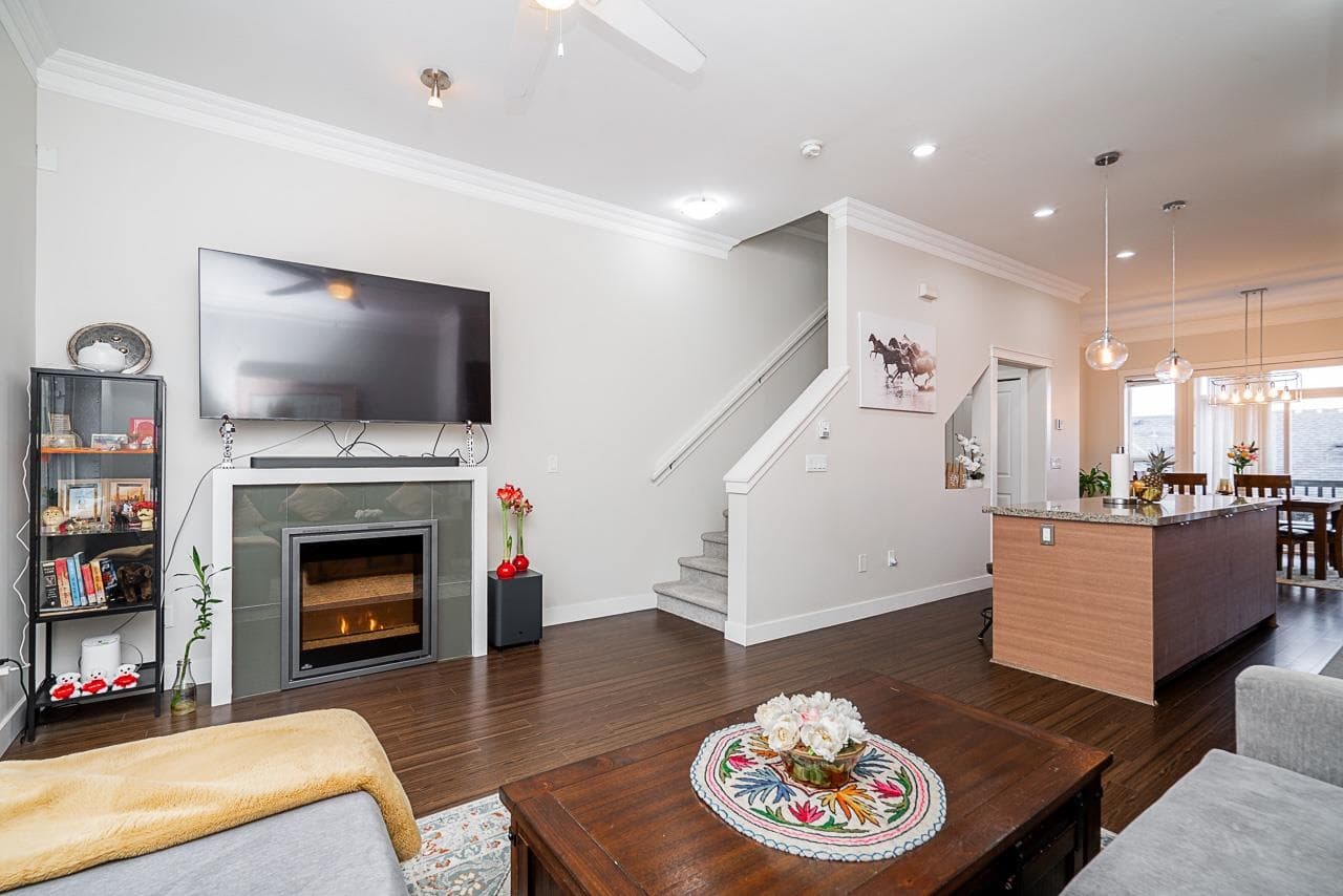 37 - 2955 156 Street, Surrey, V3Z 2W8 — photo 1